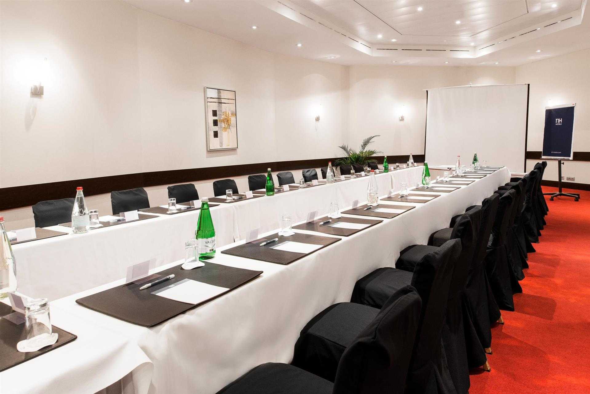 NH Geneva Airport in Geneva, CH