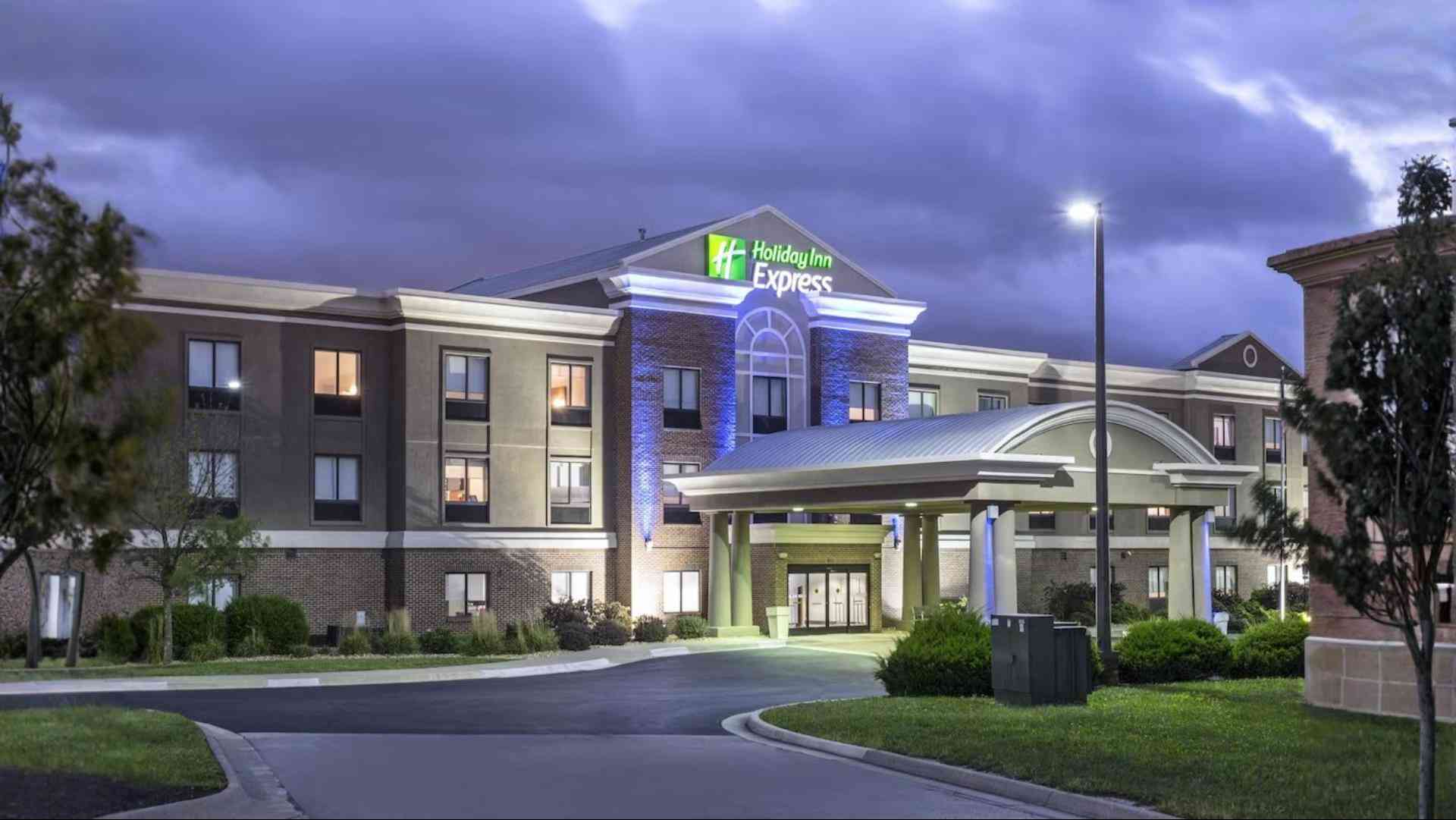 Holiday Inn Express Kansas City - at the Legends in Kansas City, KS