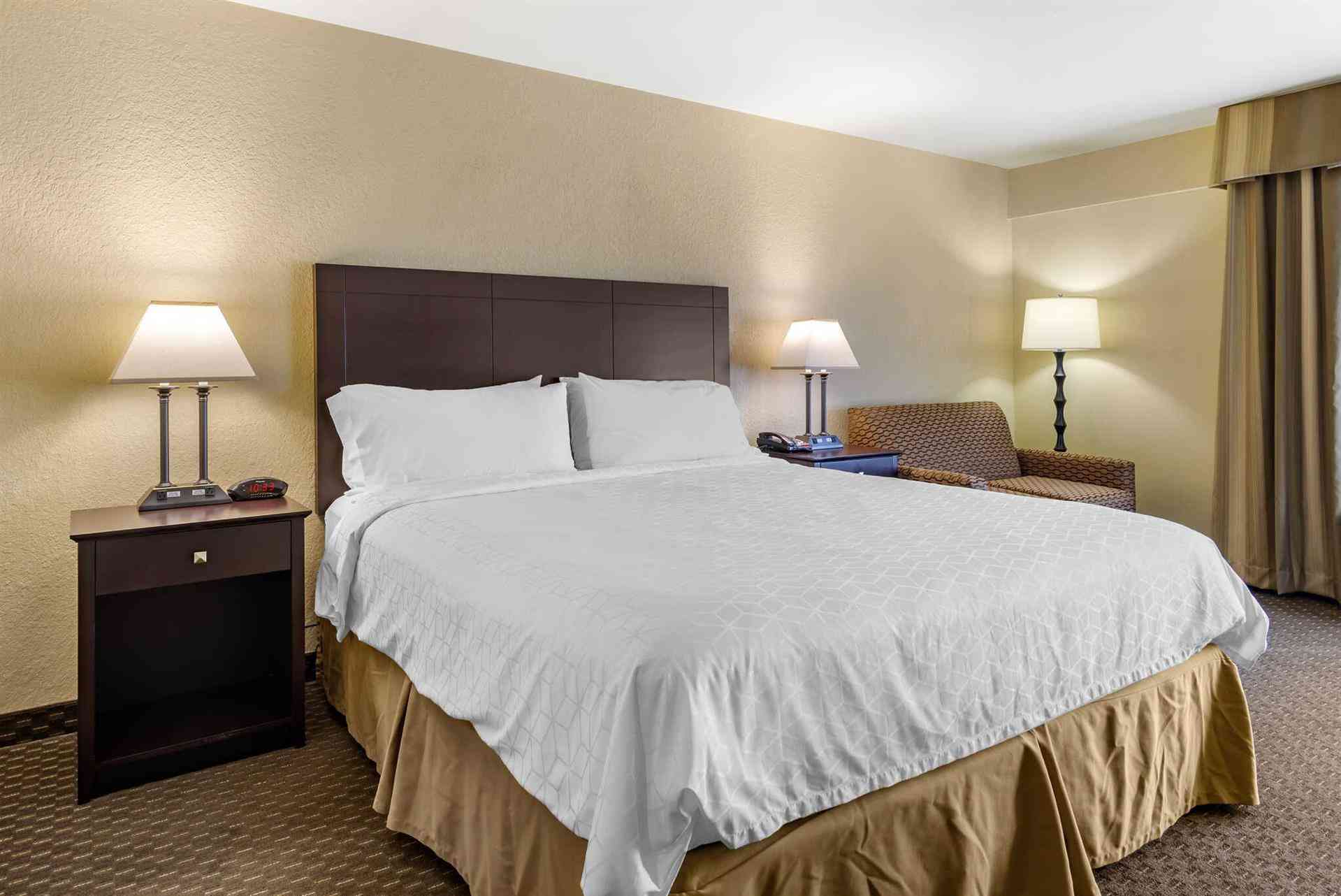 Comfort Inn & Suites Dahlonega в Dahlonega, GA