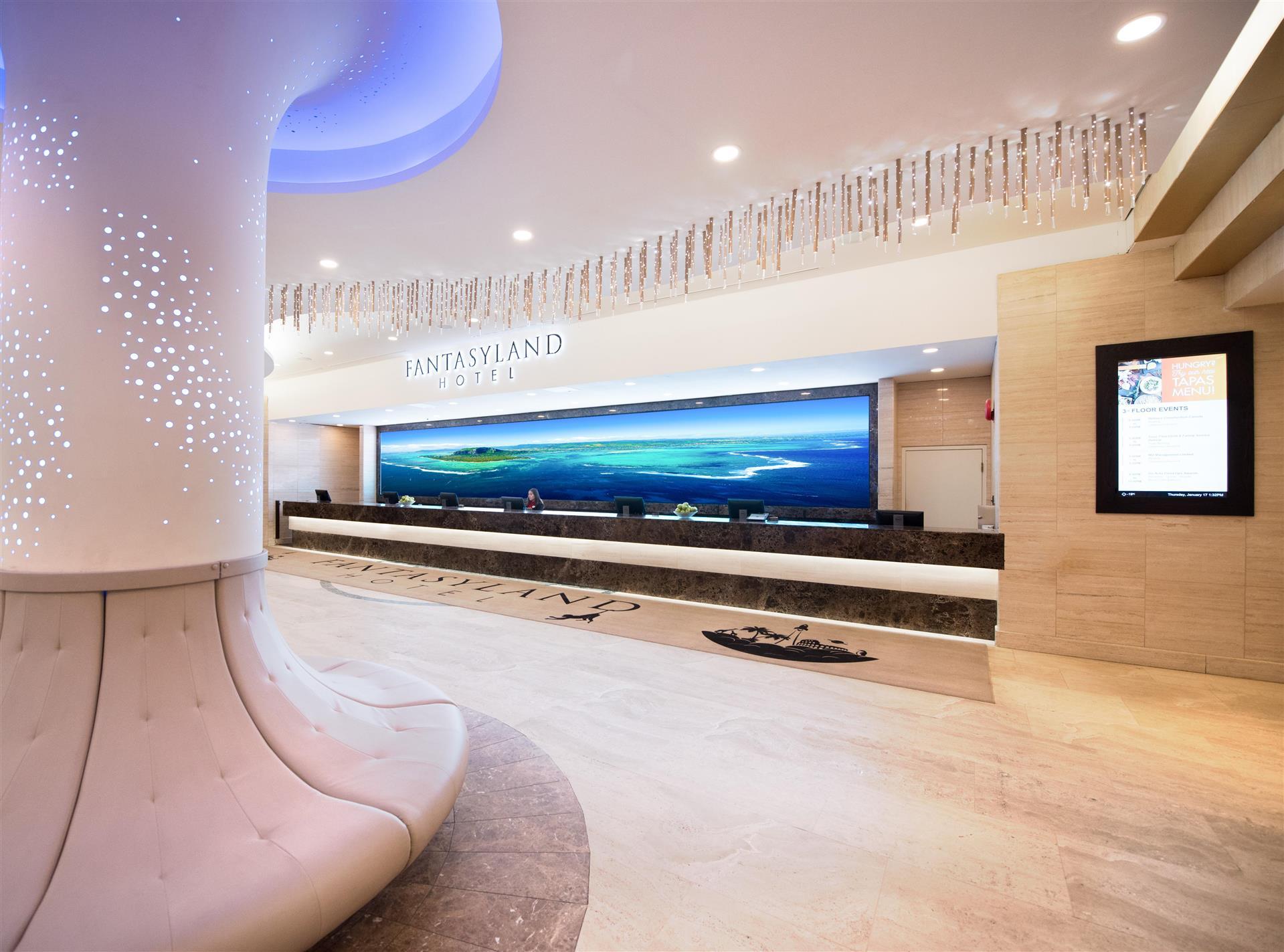 Fantasyland Hotel image