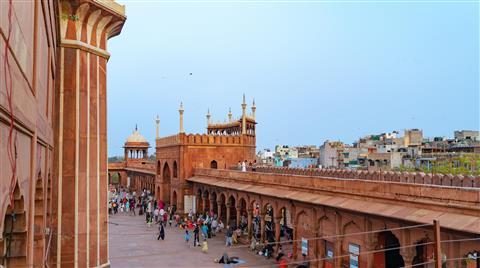 Old to New: The Delhi Tour