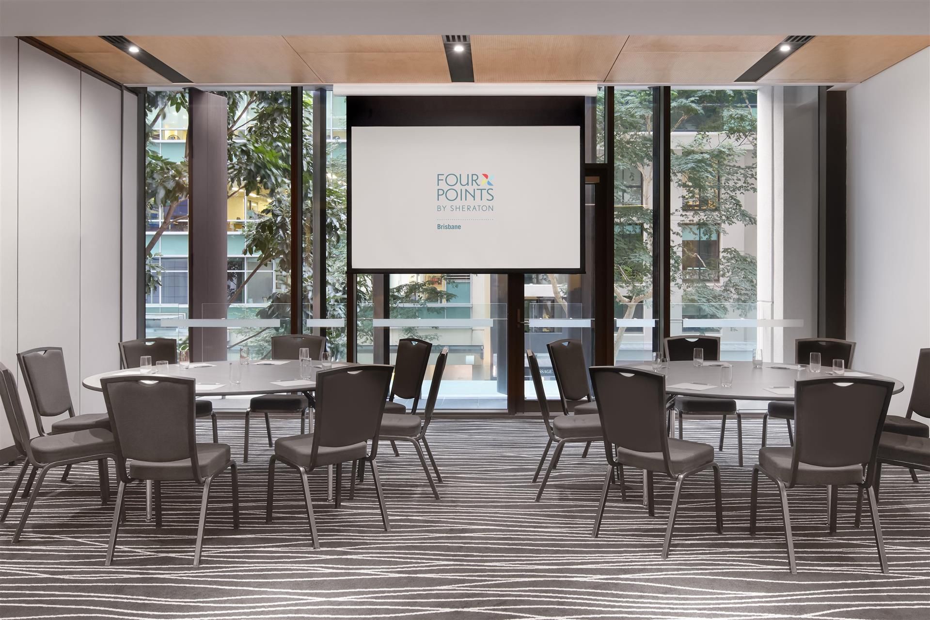 รูปสถานที่จัดงาน