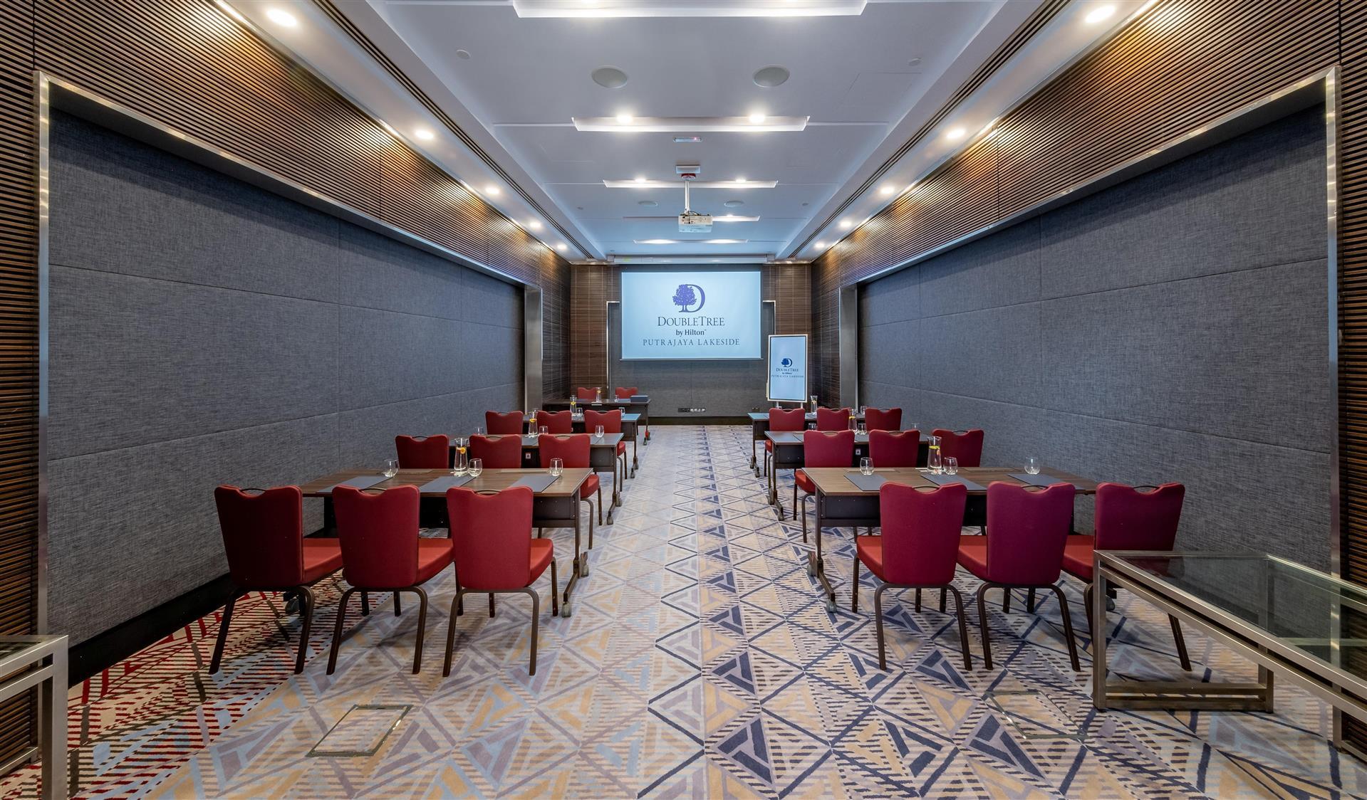 Изображение помещения для встречи