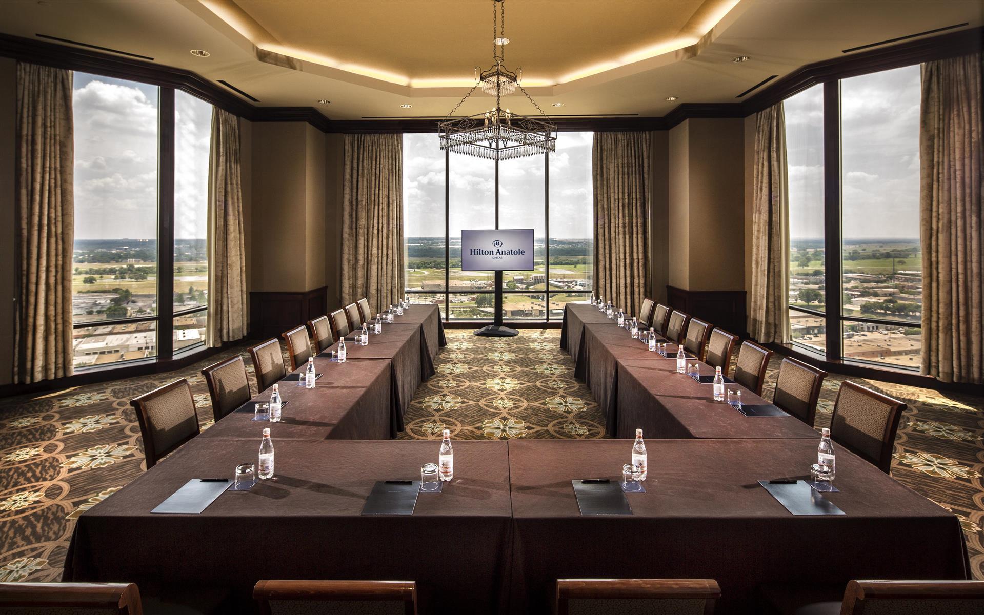 Hilton Anatole 2026 Sunday Peak Stays