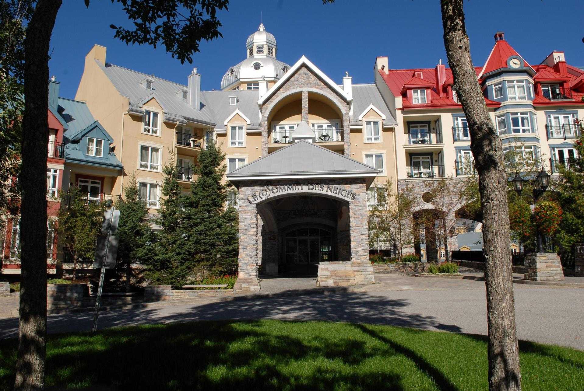Le Sommet Des Neiges - Les Suites Tremblant a Mont-Tremblant, CA