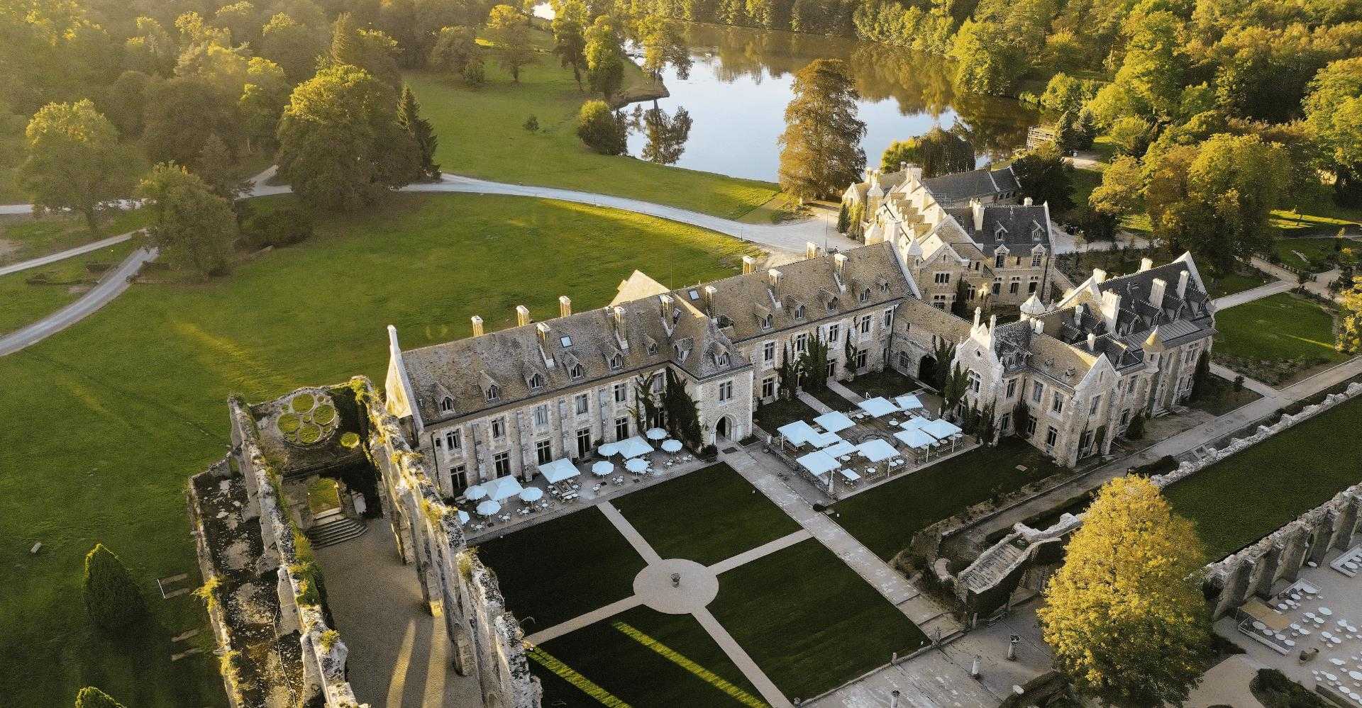 Abbaye des Vaux-de-Cernay, a Paris Society Collection Hotel in Cernay-la-Ville, FR