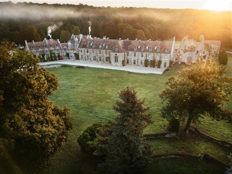 Abbaye des Vaux-de-Cernay, a Paris Society Collection Hotel em Cernay-la-Ville, FR