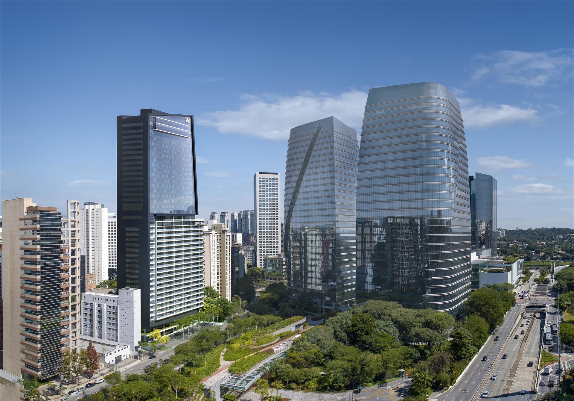 W São Paulo image