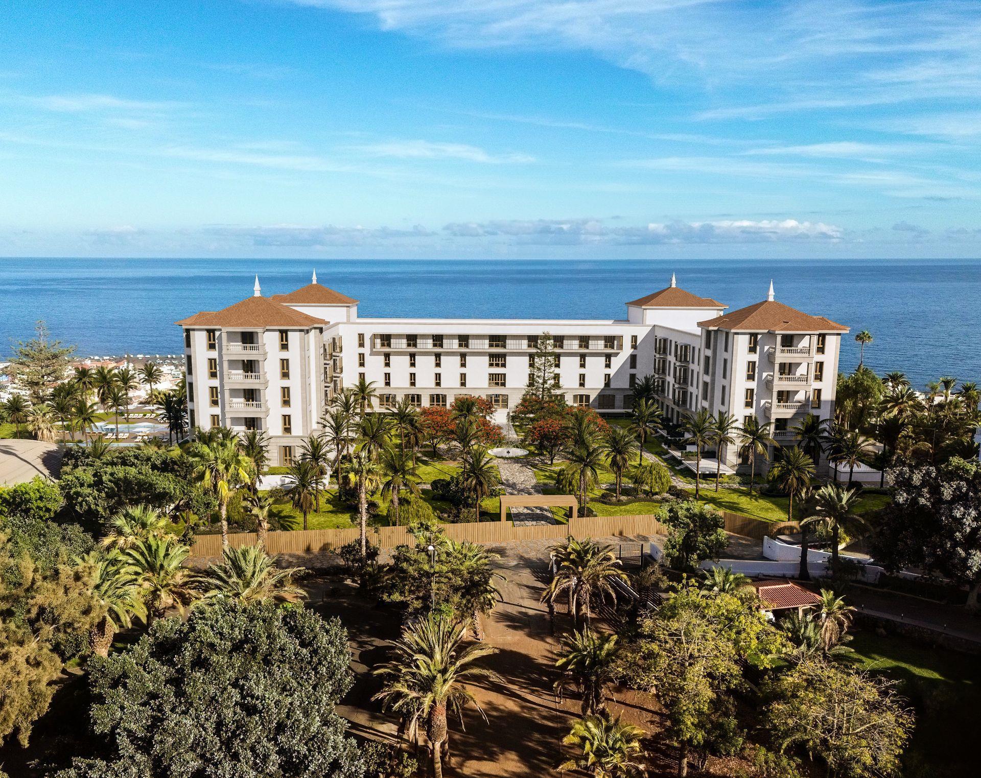 Gran Hotel Taoro image