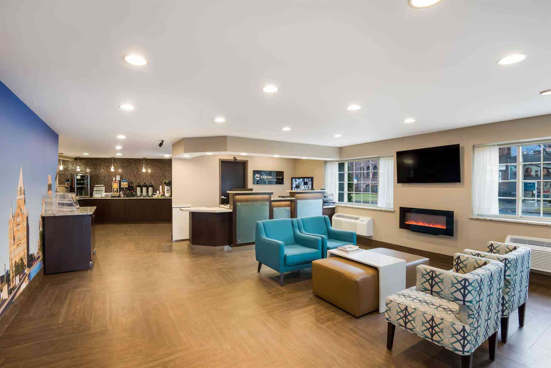 Clarion Pointe Downtown in Syracuse, NY