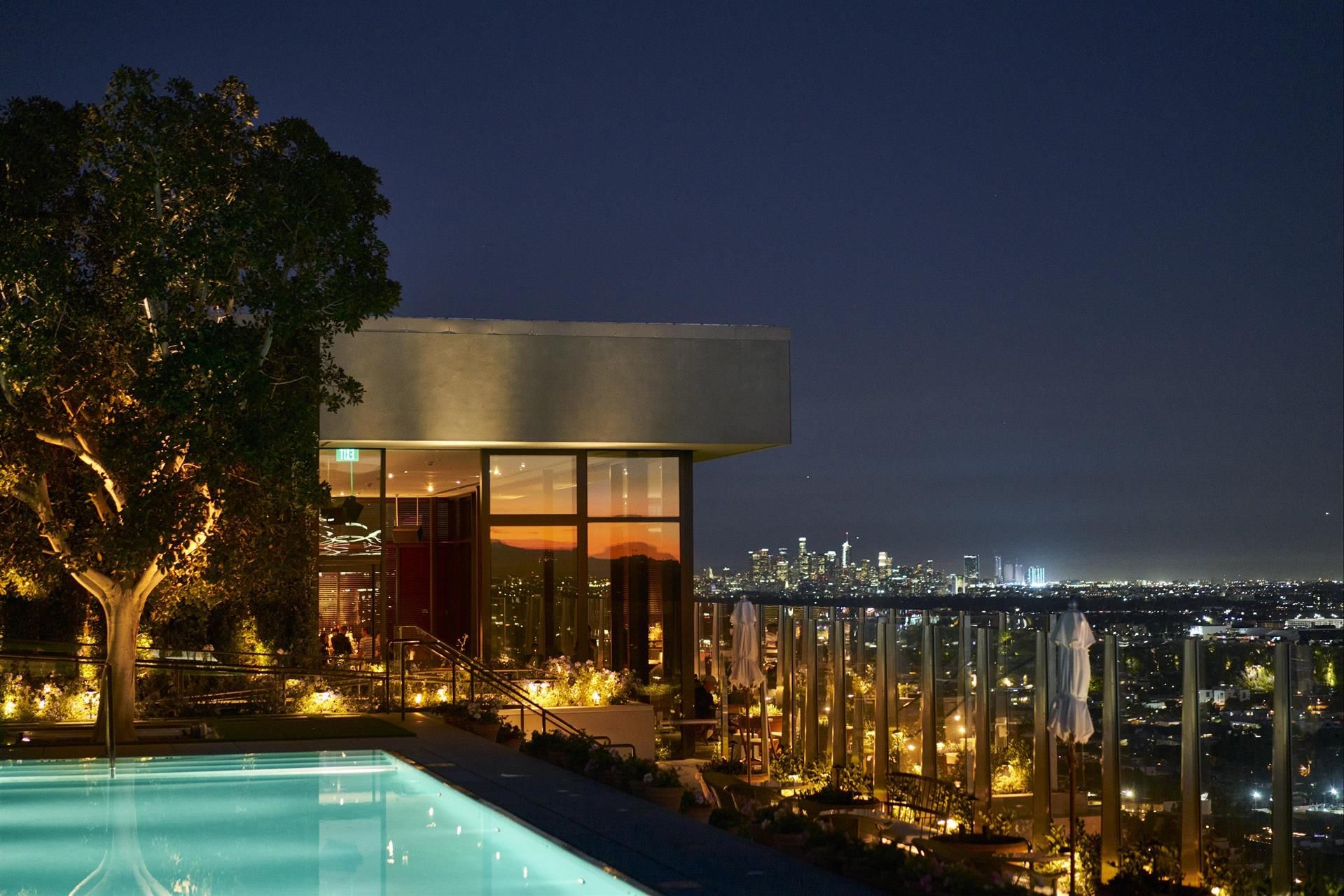 รูปสถานที่จัดงาน