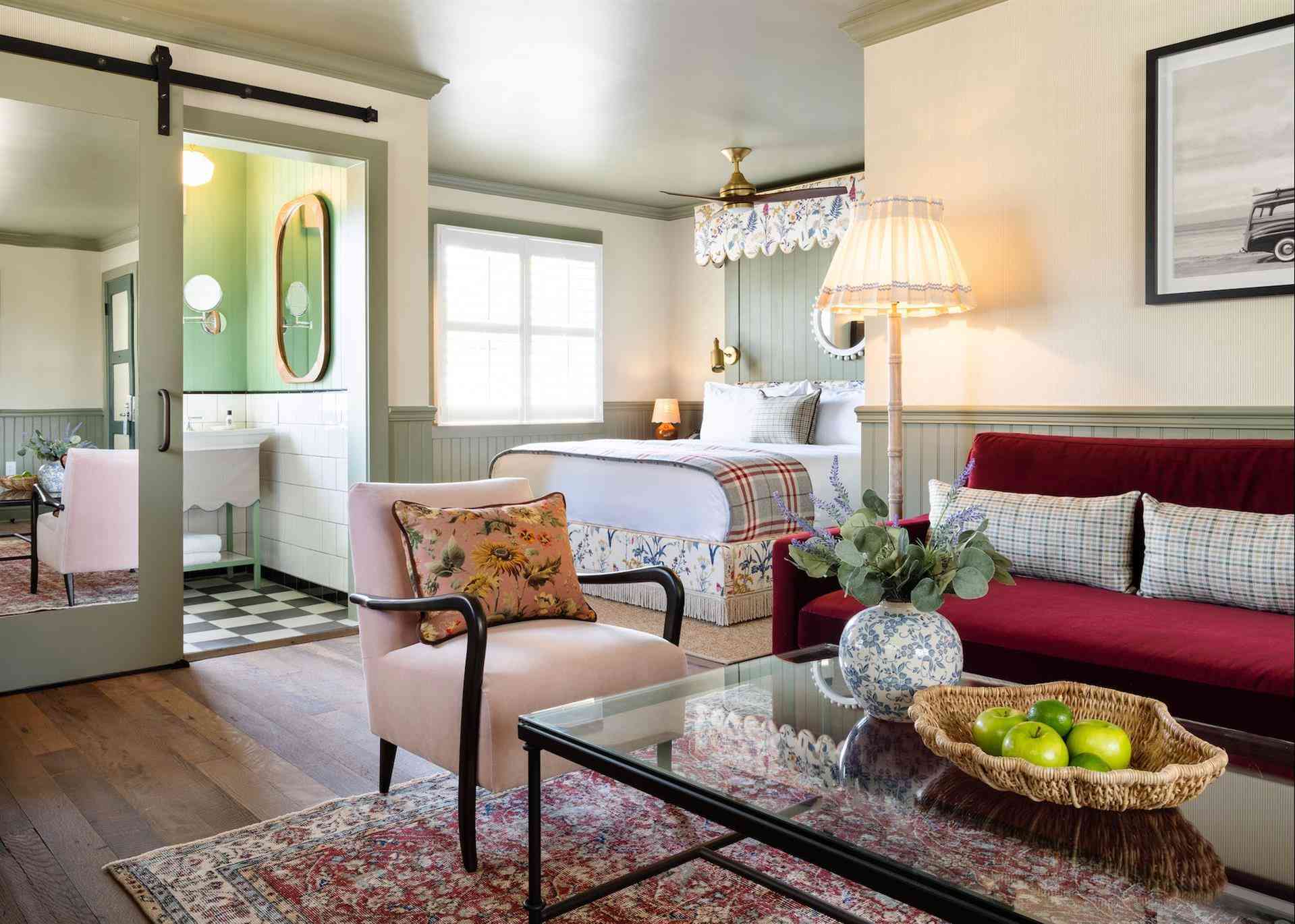 Le Petit Pali at 8th Ave в Carmel-By-The-Sea, CA