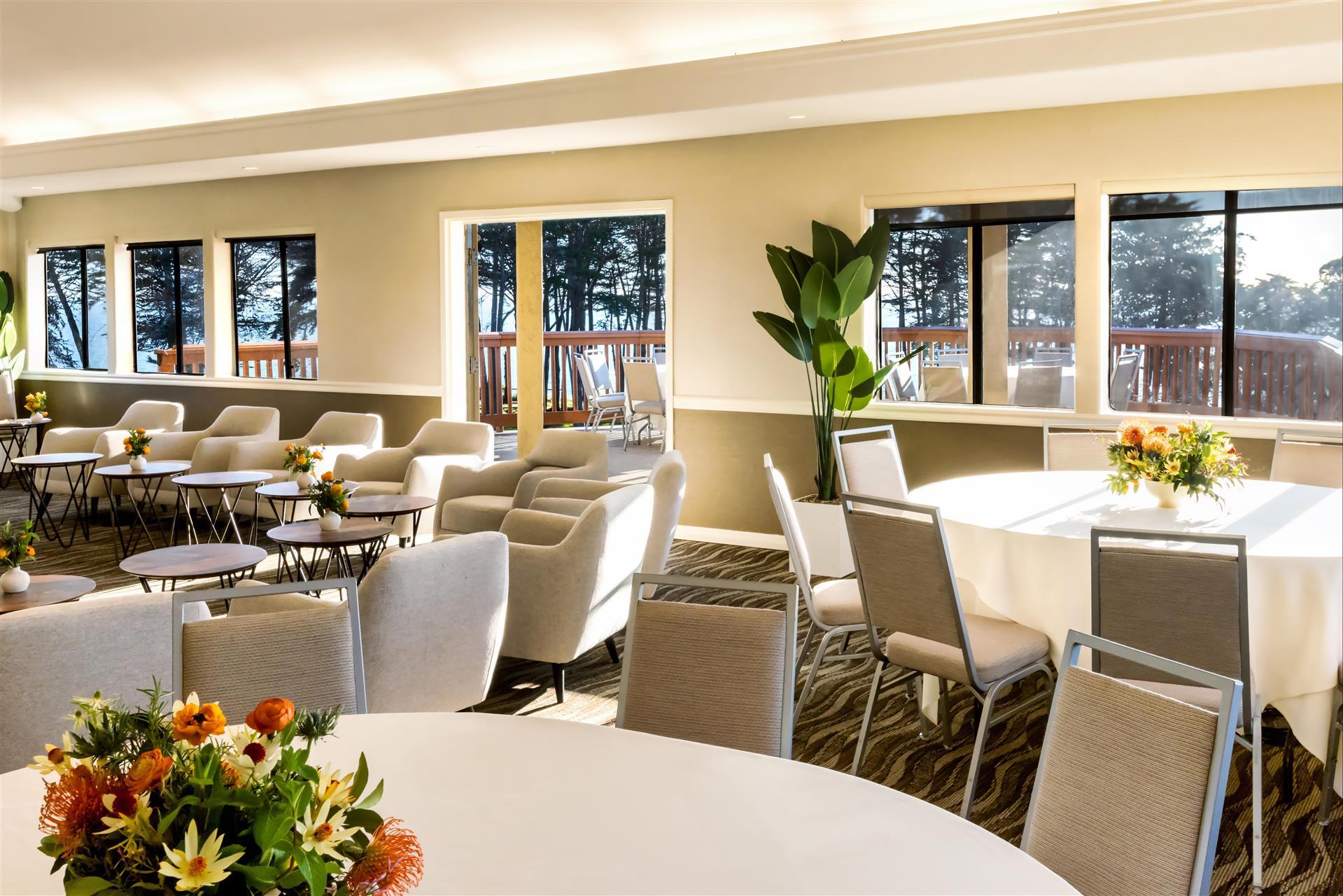 Изображение помещения для встречи