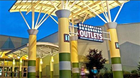 Great Lakes Crossing Outlets