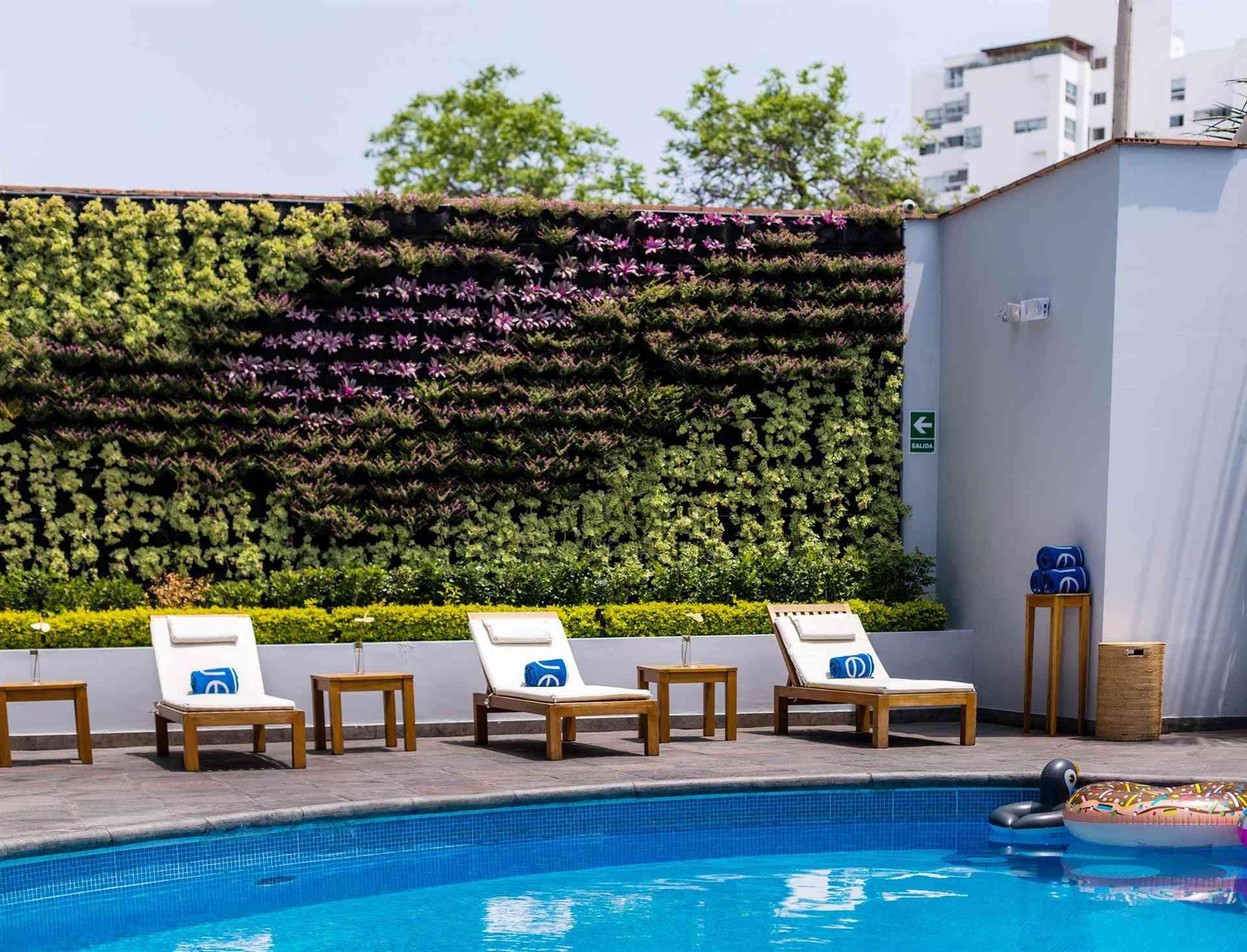 Melia Lima a Lima, PE