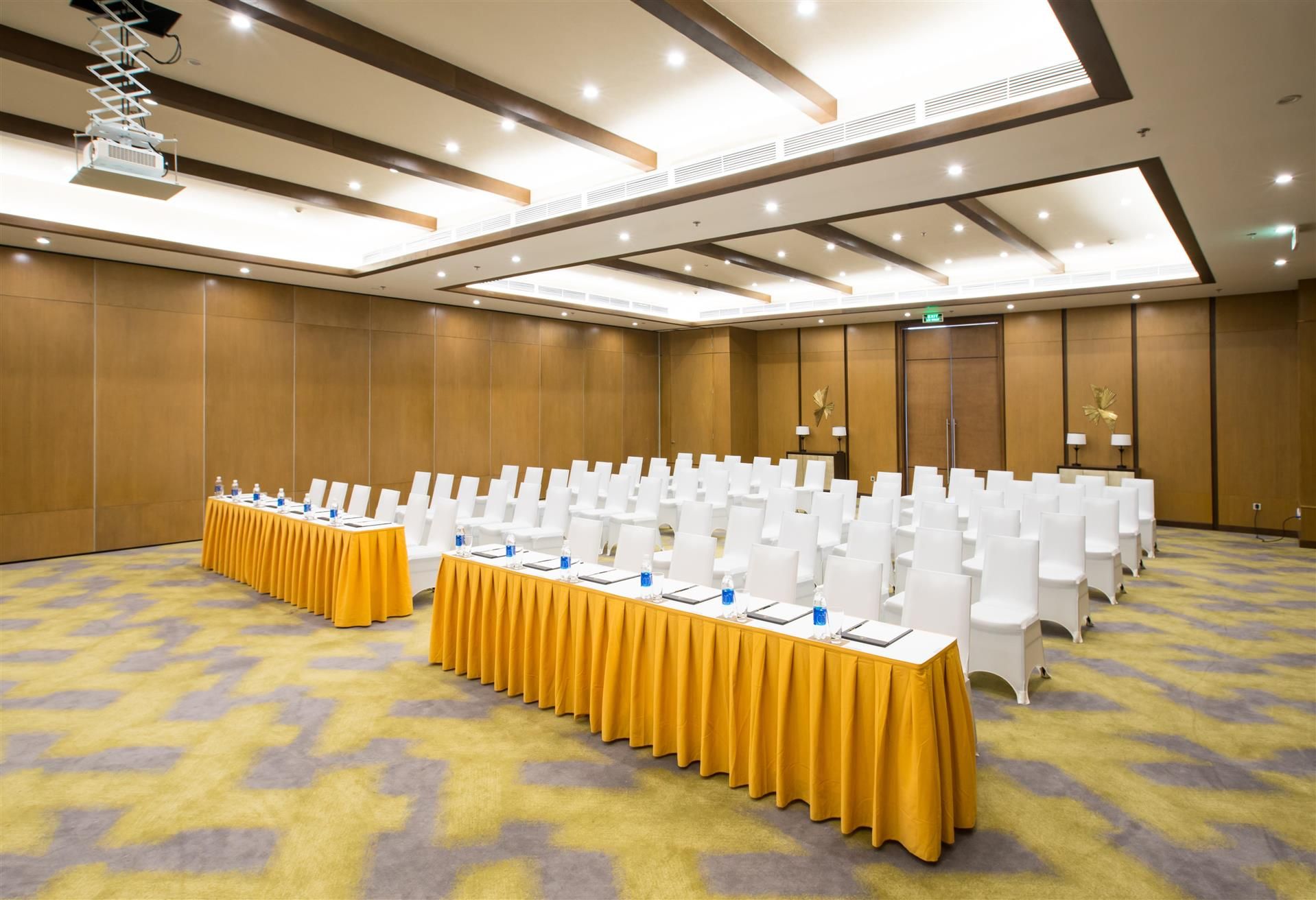 รูปสถานที่จัดงาน