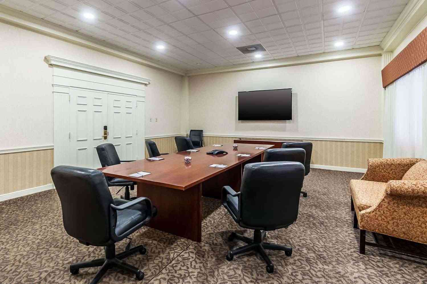 Clarion Inn Harpers Ferry-Charles Town i Harpers Ferry, WV