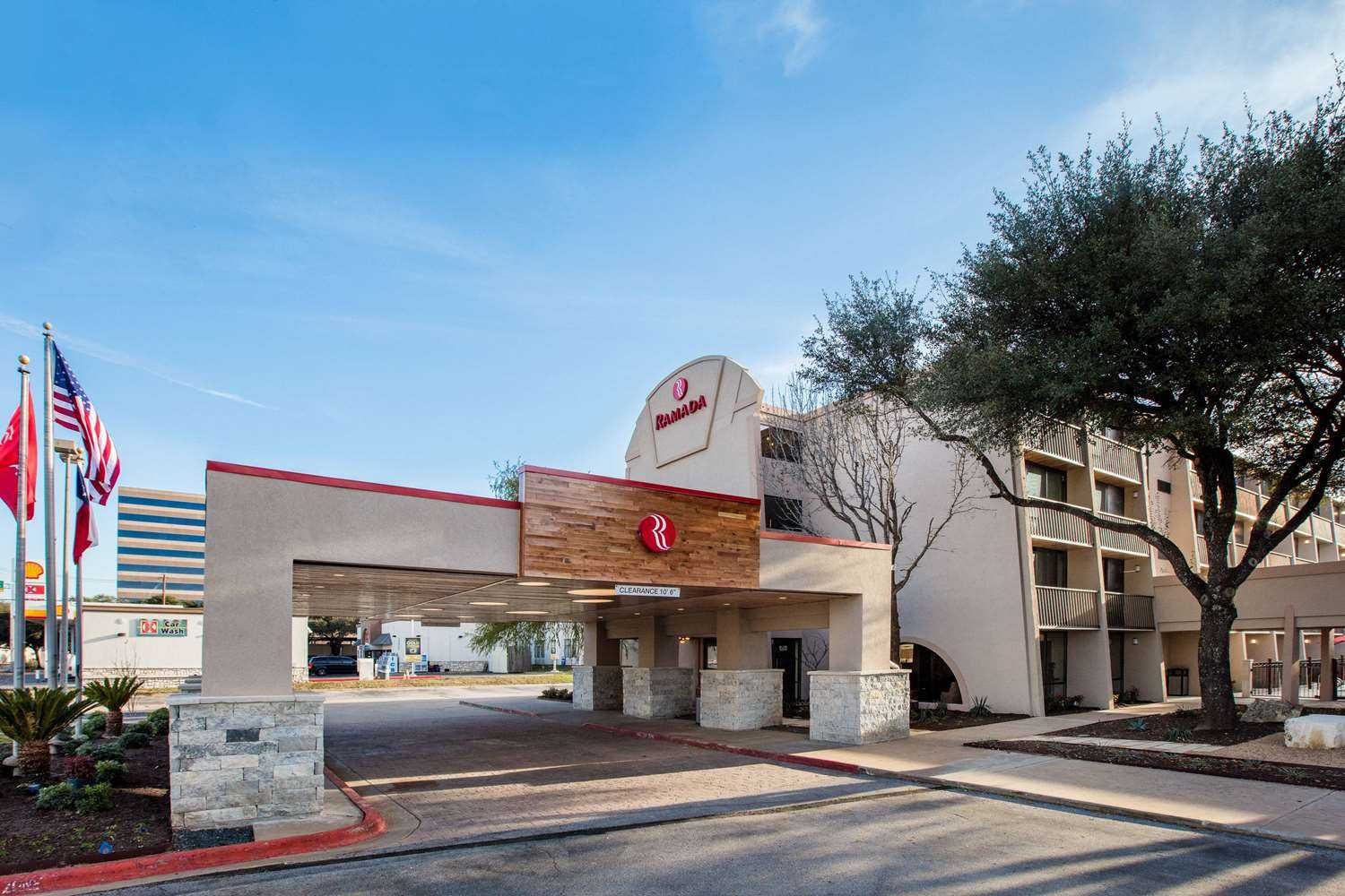 Ramada by Wyndham Austin South в Austin, TX