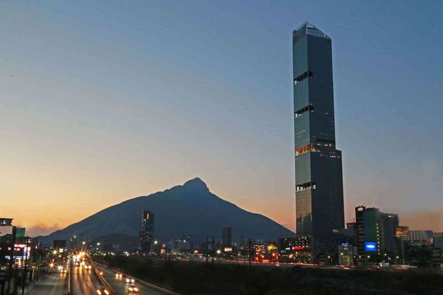 Hilton Garden Inn Monterrey Obispado в Monterrey, MX