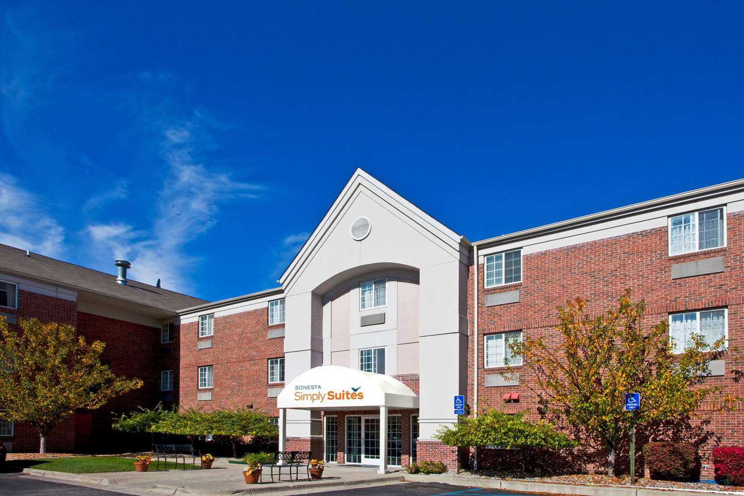 Sonesta Simply Suites Detroit Southfield i Southfield, MI