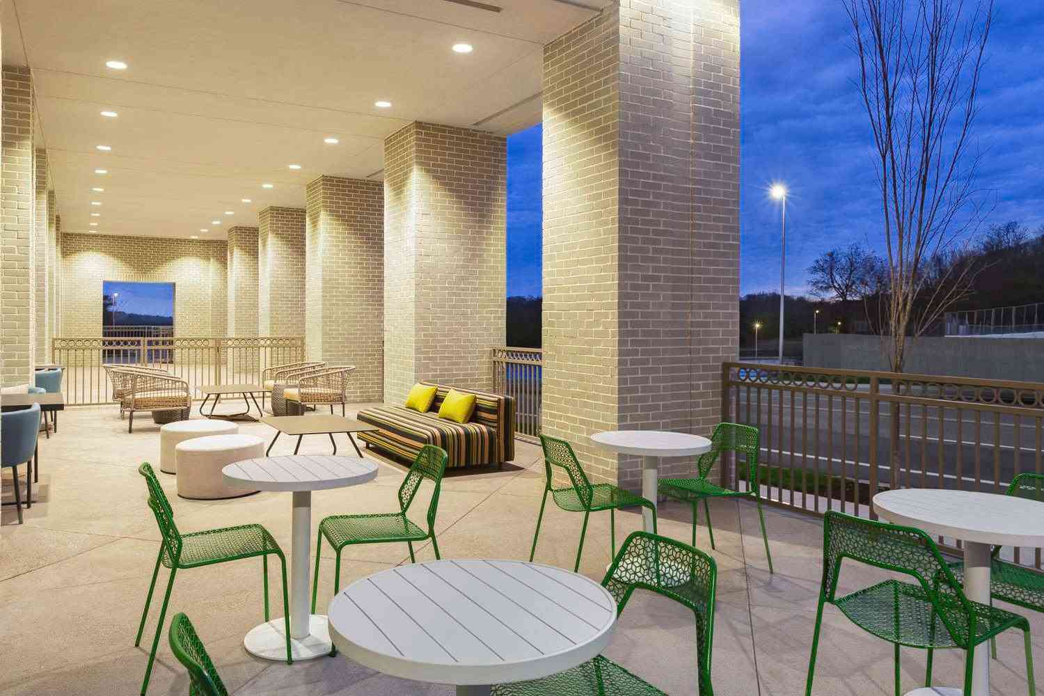 Home2 Suites by Hilton Nashville West End Avenue a Nashville, TN