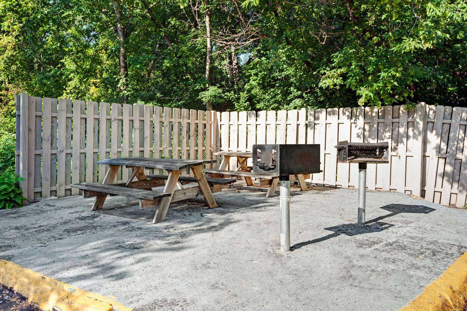 Knights Inn Sterling Heights i Sterling Heights, MI