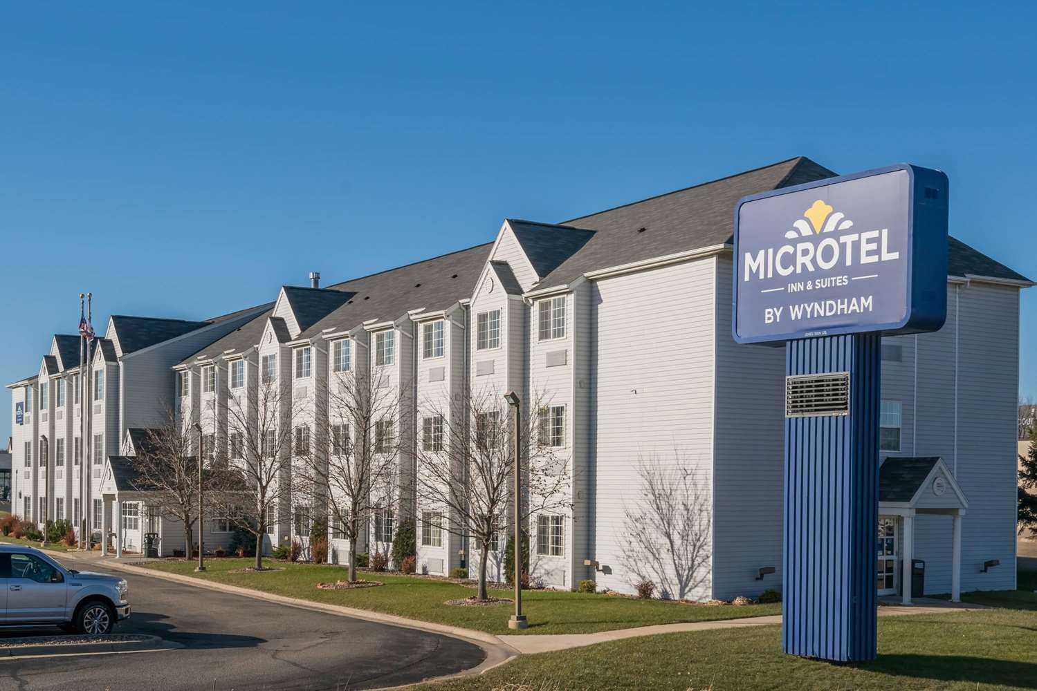 Microtel Inn & Suites by Wyndham Rochester North Mayo Clinic a Rochester, MN