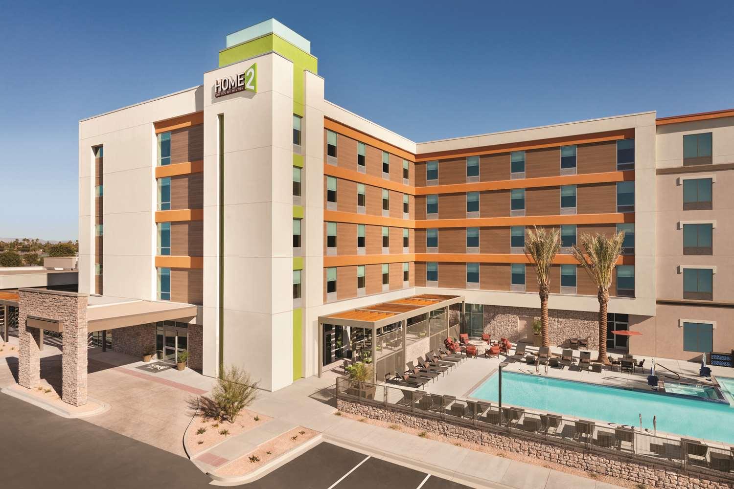 Home2 Suites by Hilton Phoenix Tempe, University Research Park image