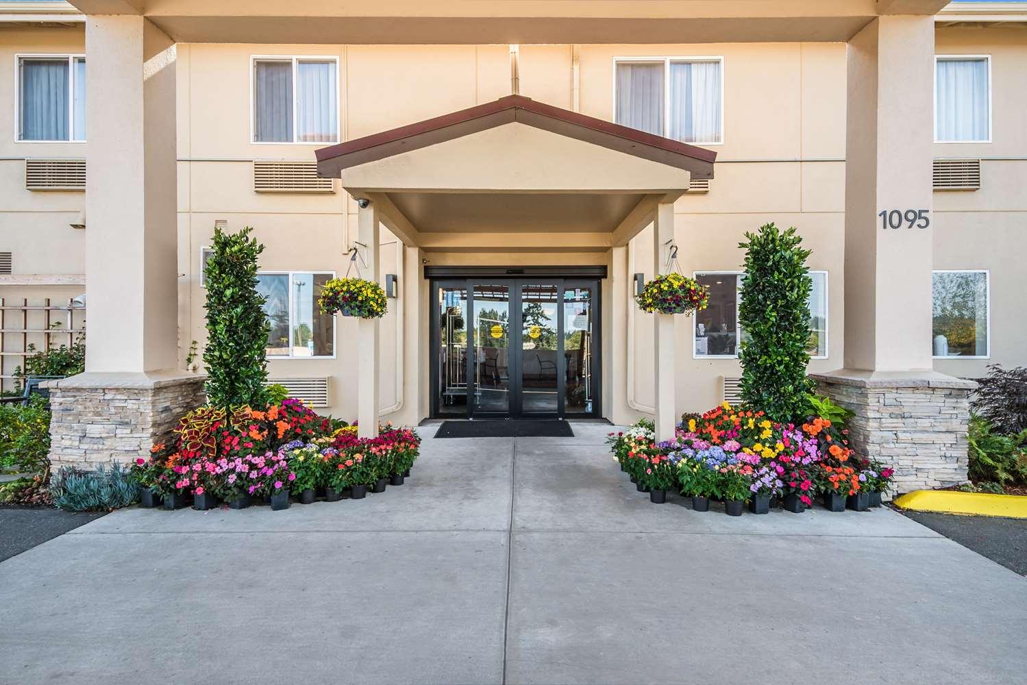Red Lion Inn & Suites Sequim image