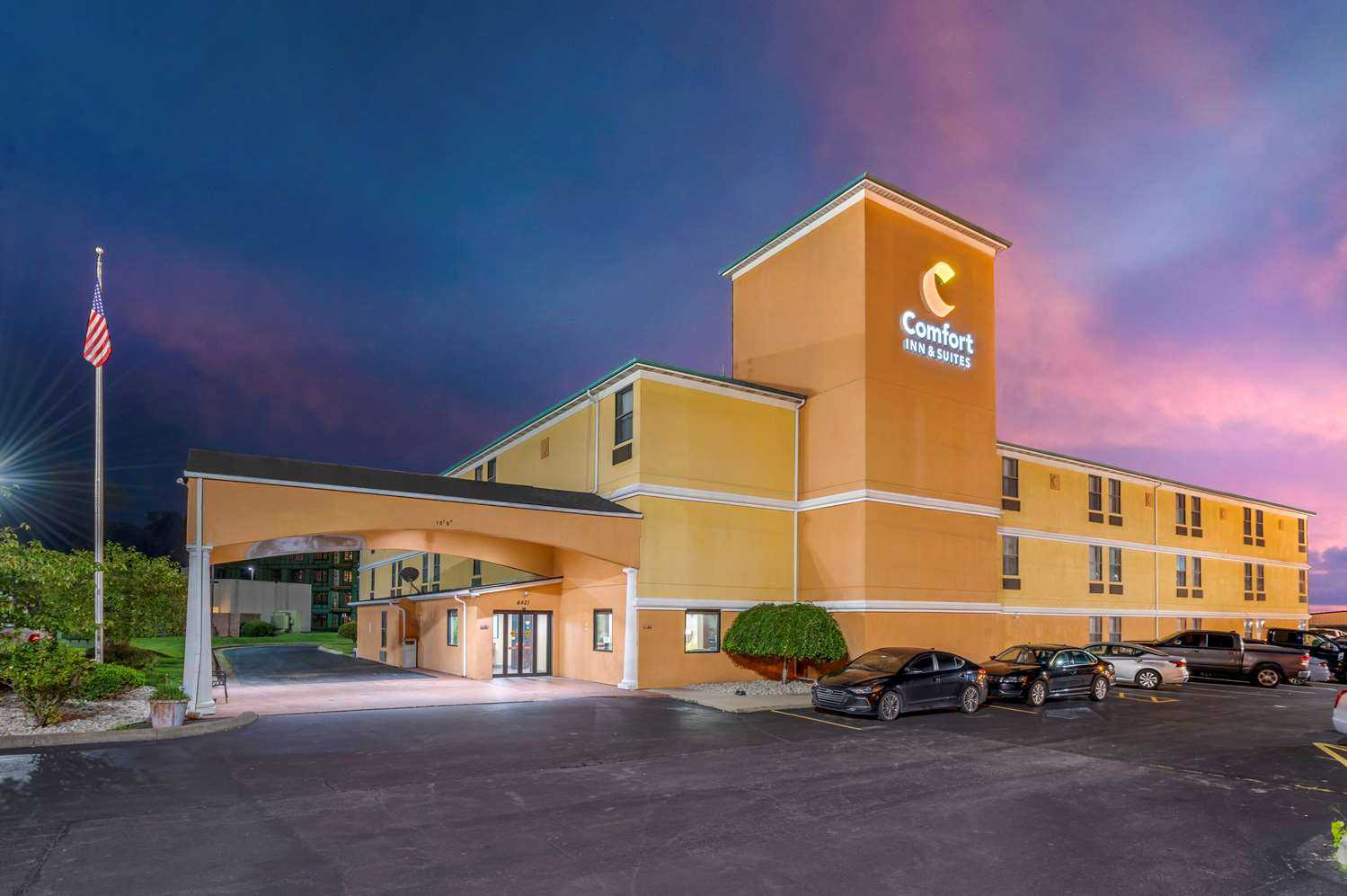 Comfort Inn & Suites Cincinnati Eastgate, Cincinnati, OH