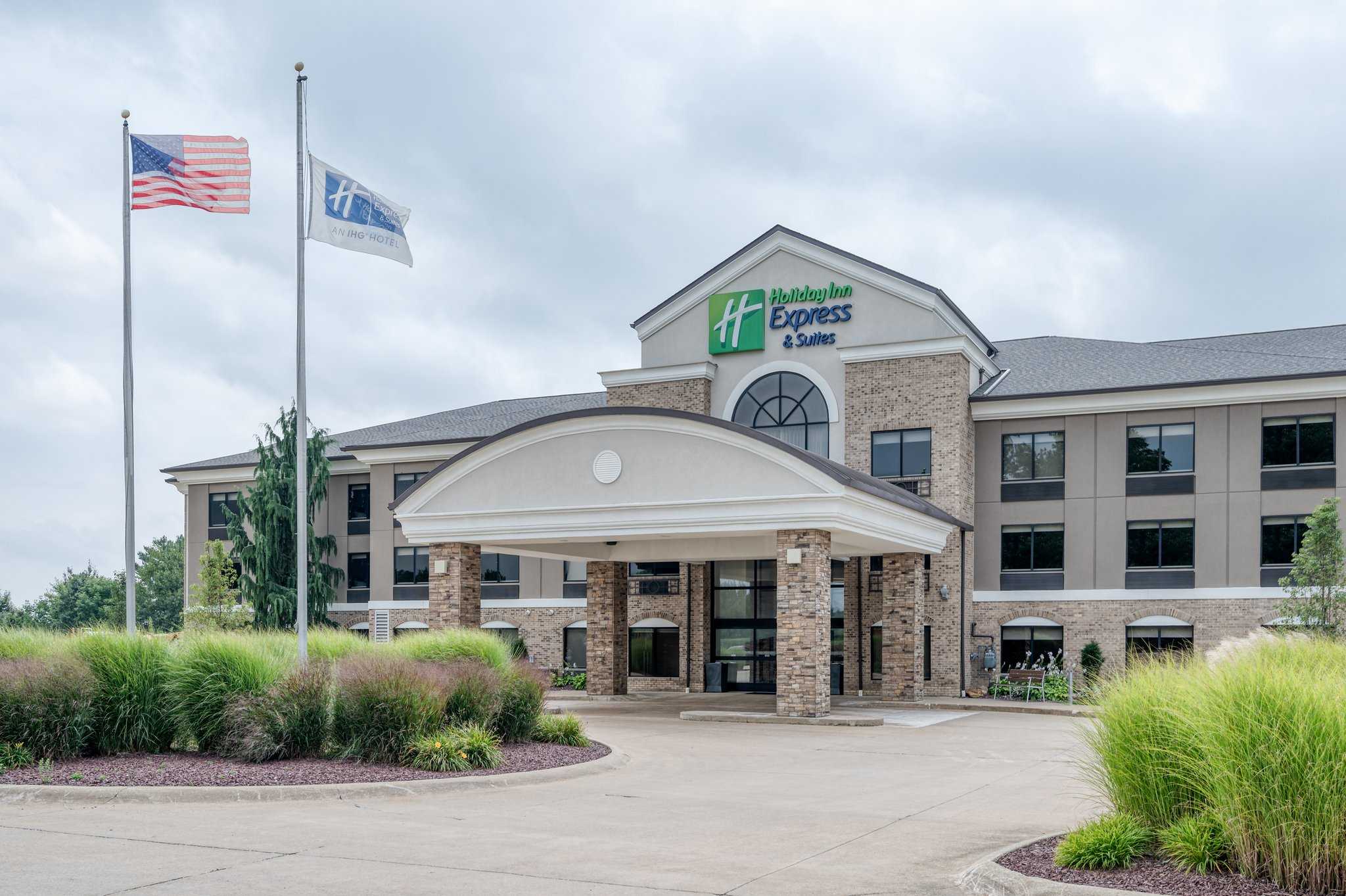 Holiday Inn Express Hotel & Suites Wadsworth a Wadsworth, OH