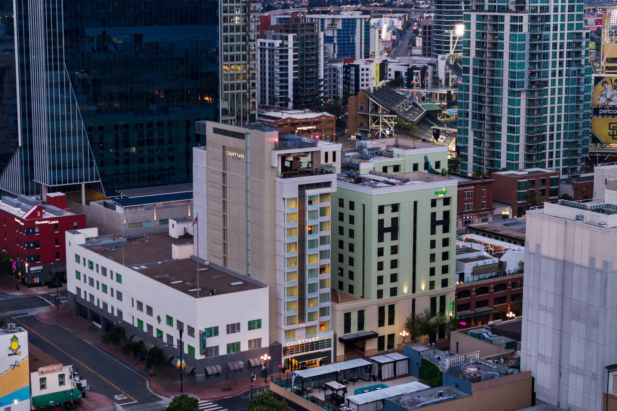 Courtyard by Marriott San Diego Gaslamp/Convention Center image