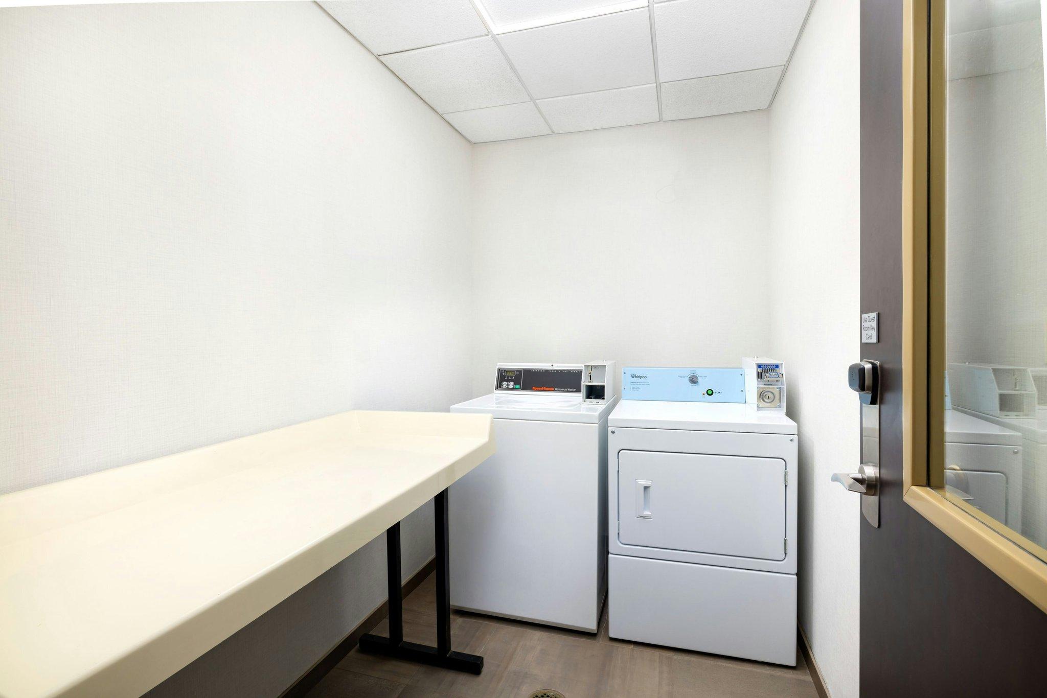 Courtyard by Marriott Concord image