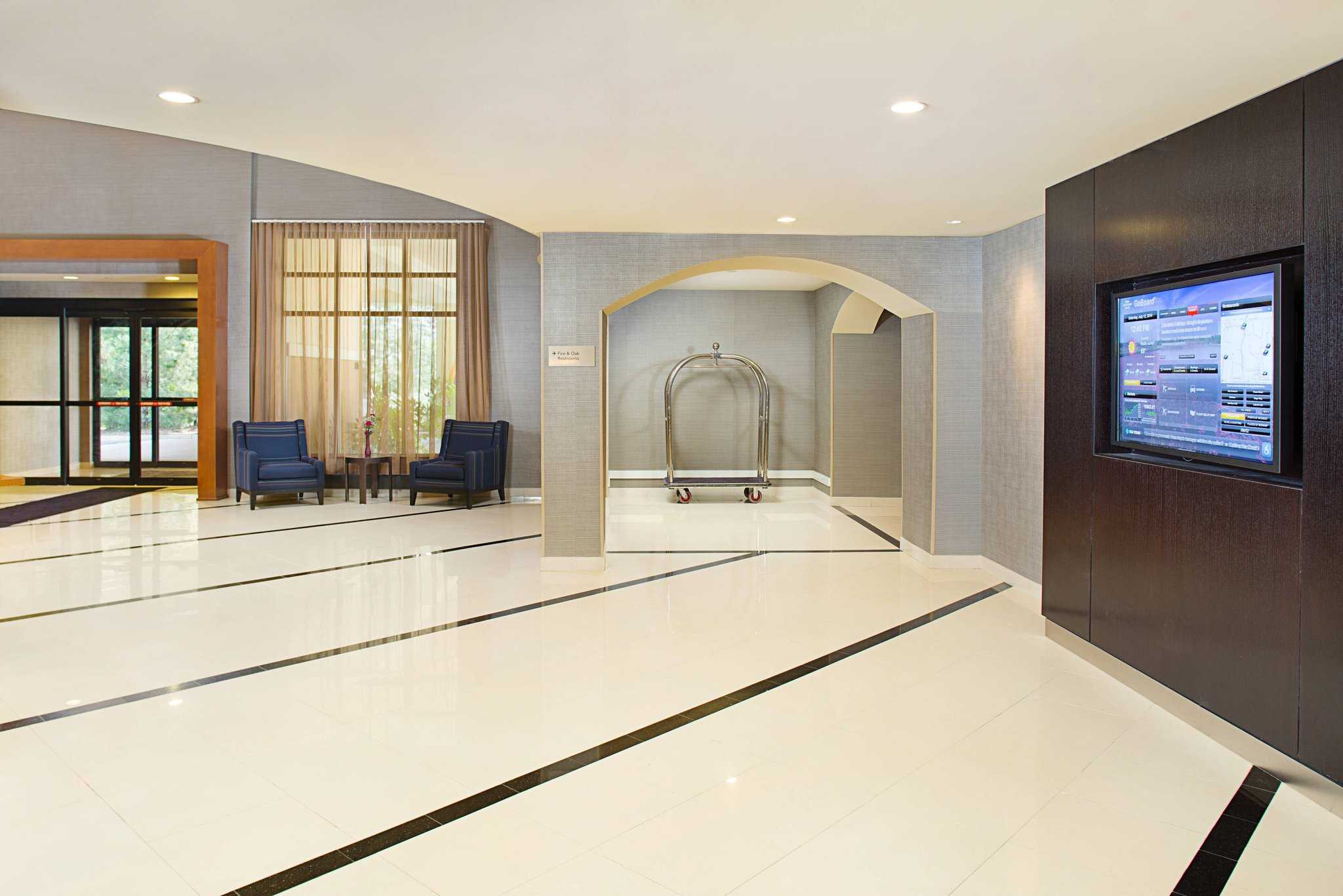 Courtyard by Marriott Montvale в Montvale, NJ