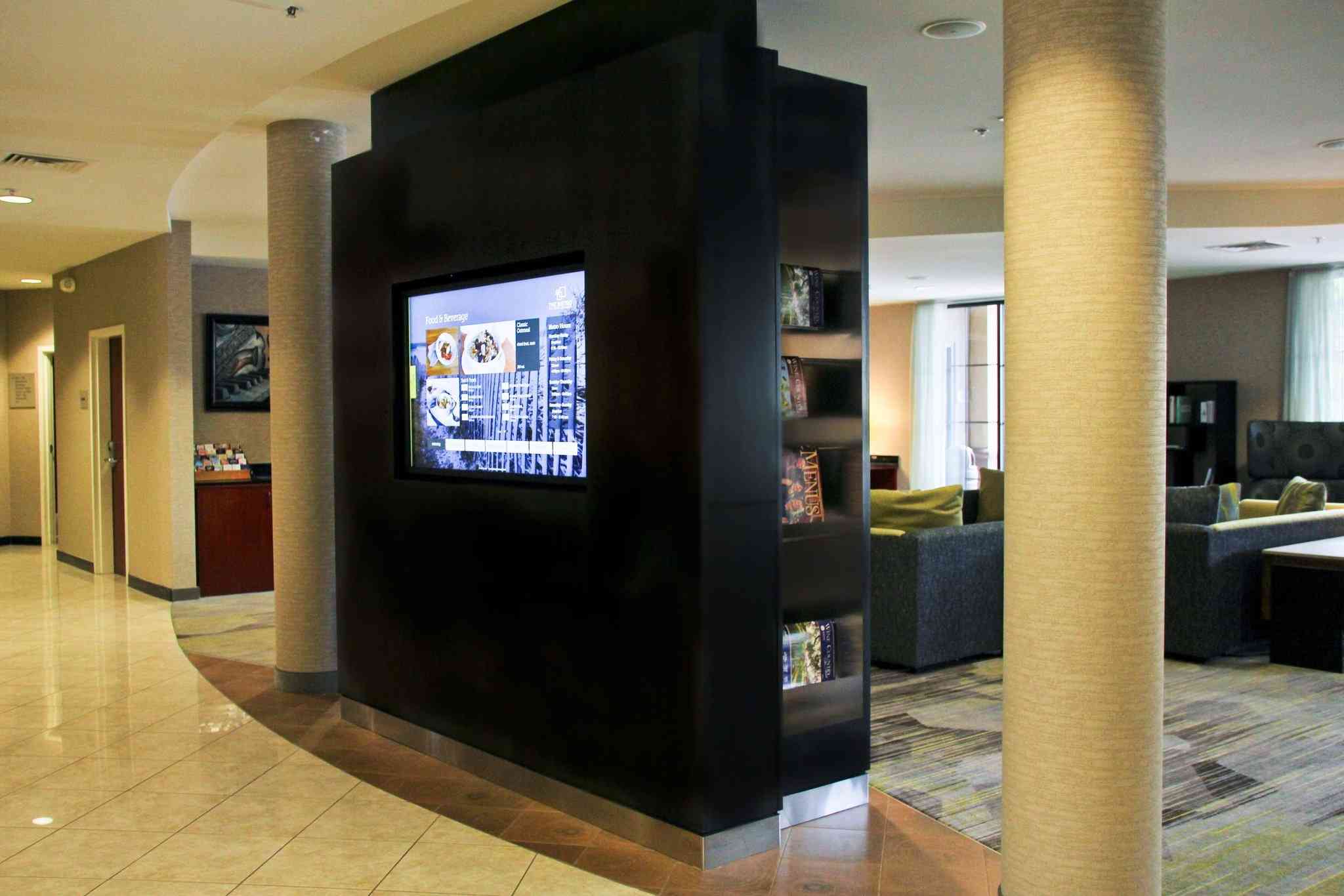 Courtyard by Marriott San Luis Obispo в San Luis Obispo, CA