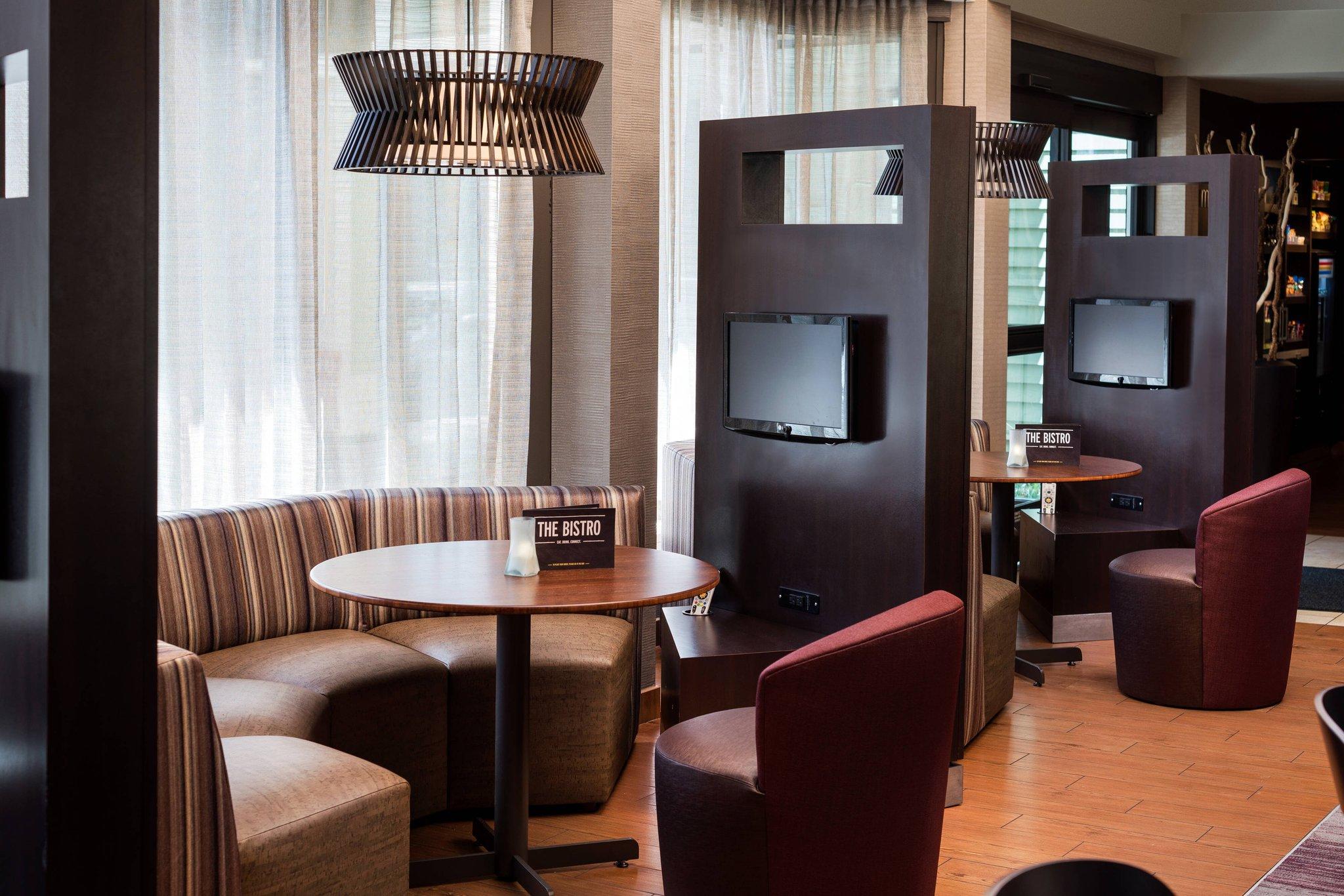 Courtyard by Marriott San Francisco Larkspur Landing/Marin County image