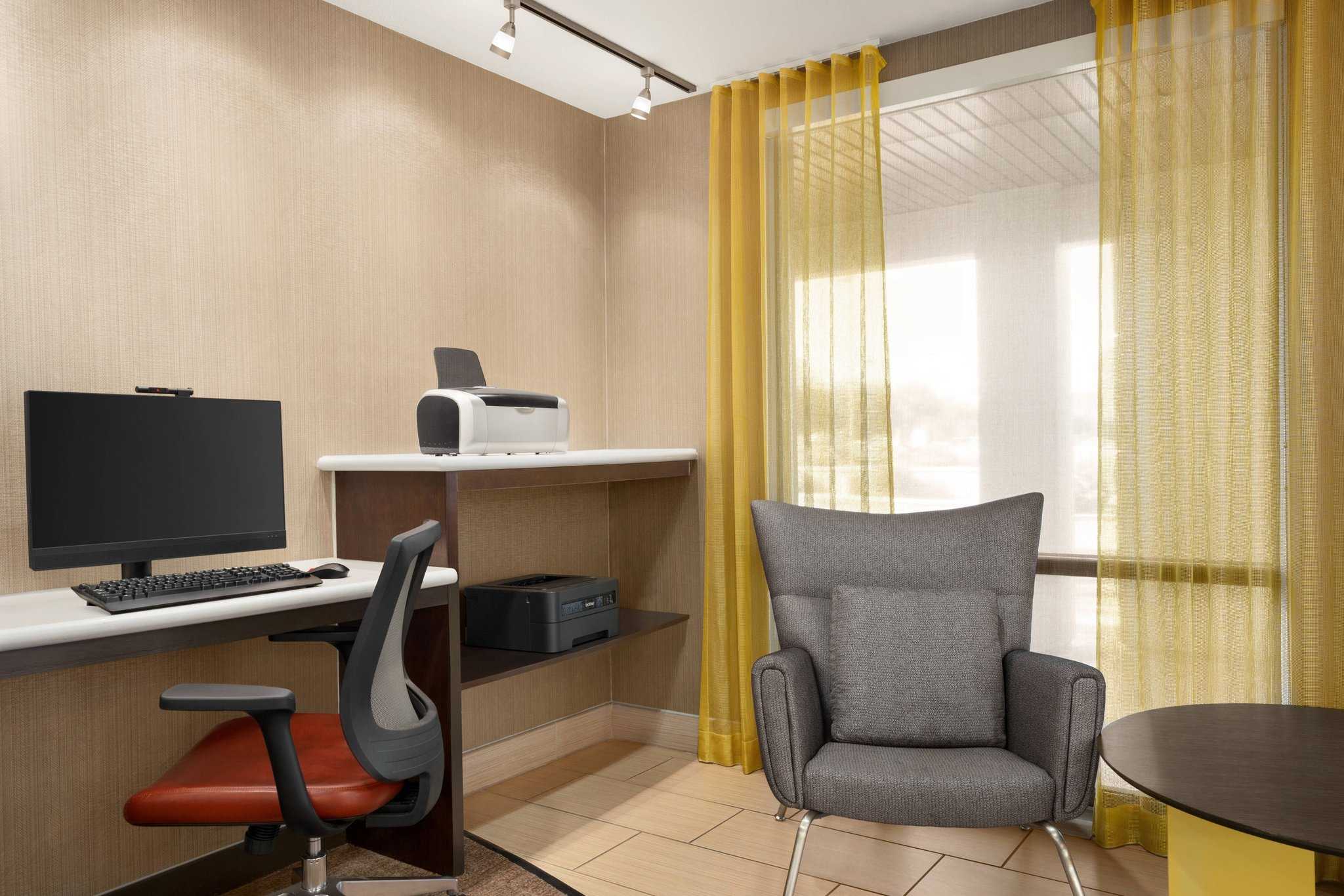 SpringHill Suites by Marriott Phoenix Chandler/Fashion Center в Chandler, AZ