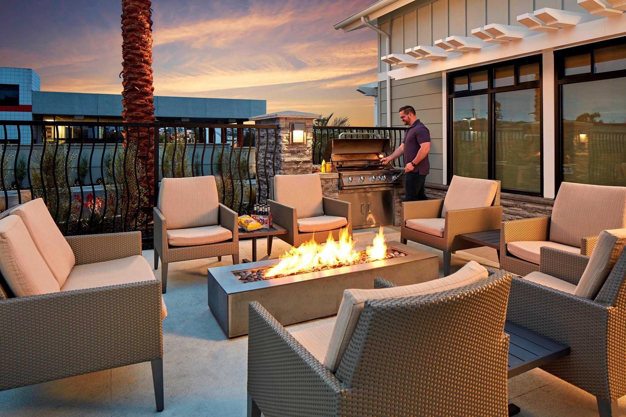 Residence Inn by Marriott Los Angeles LAX/Manhattan Beach в Manhattan Beach, CA