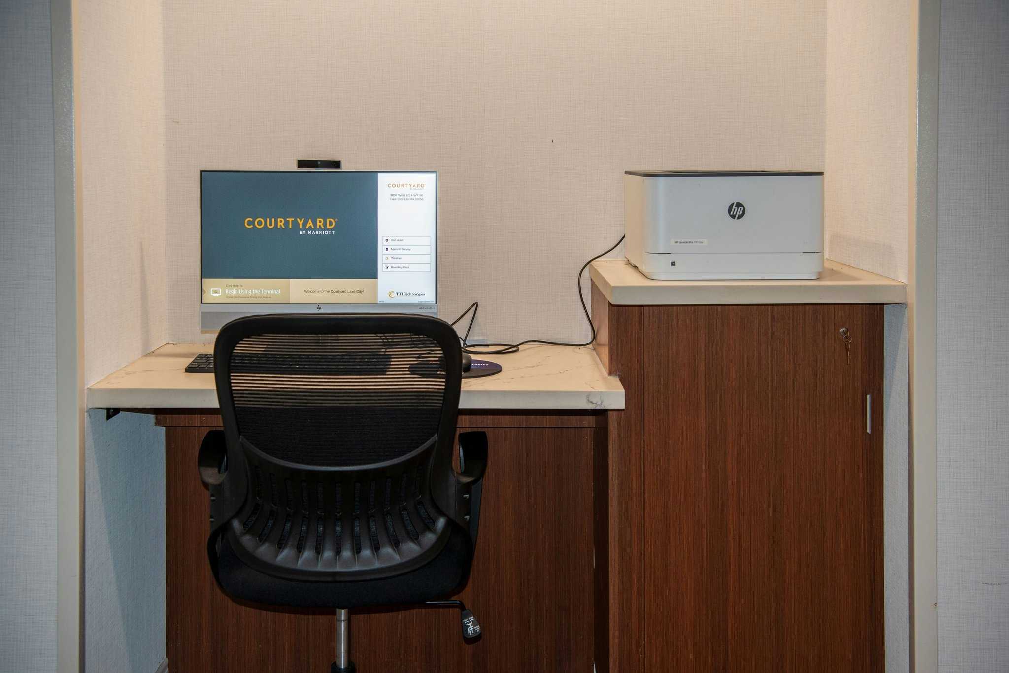 Courtyard by Marriott Lake City em Lake City, FL