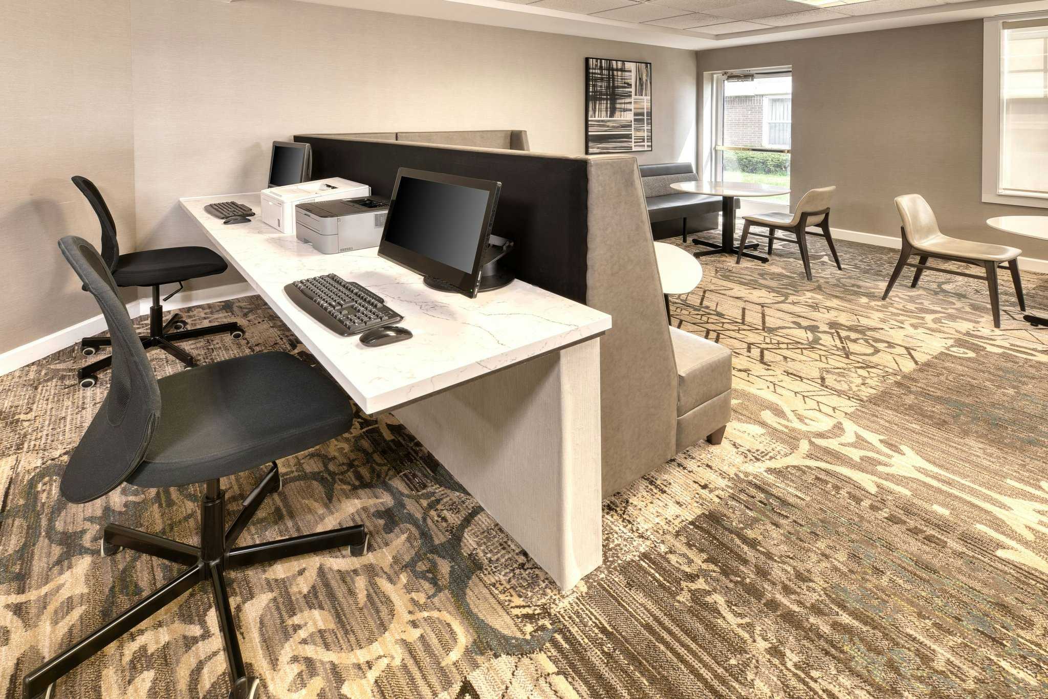 Residence Inn by Marriott Whitby в Whitby, ON