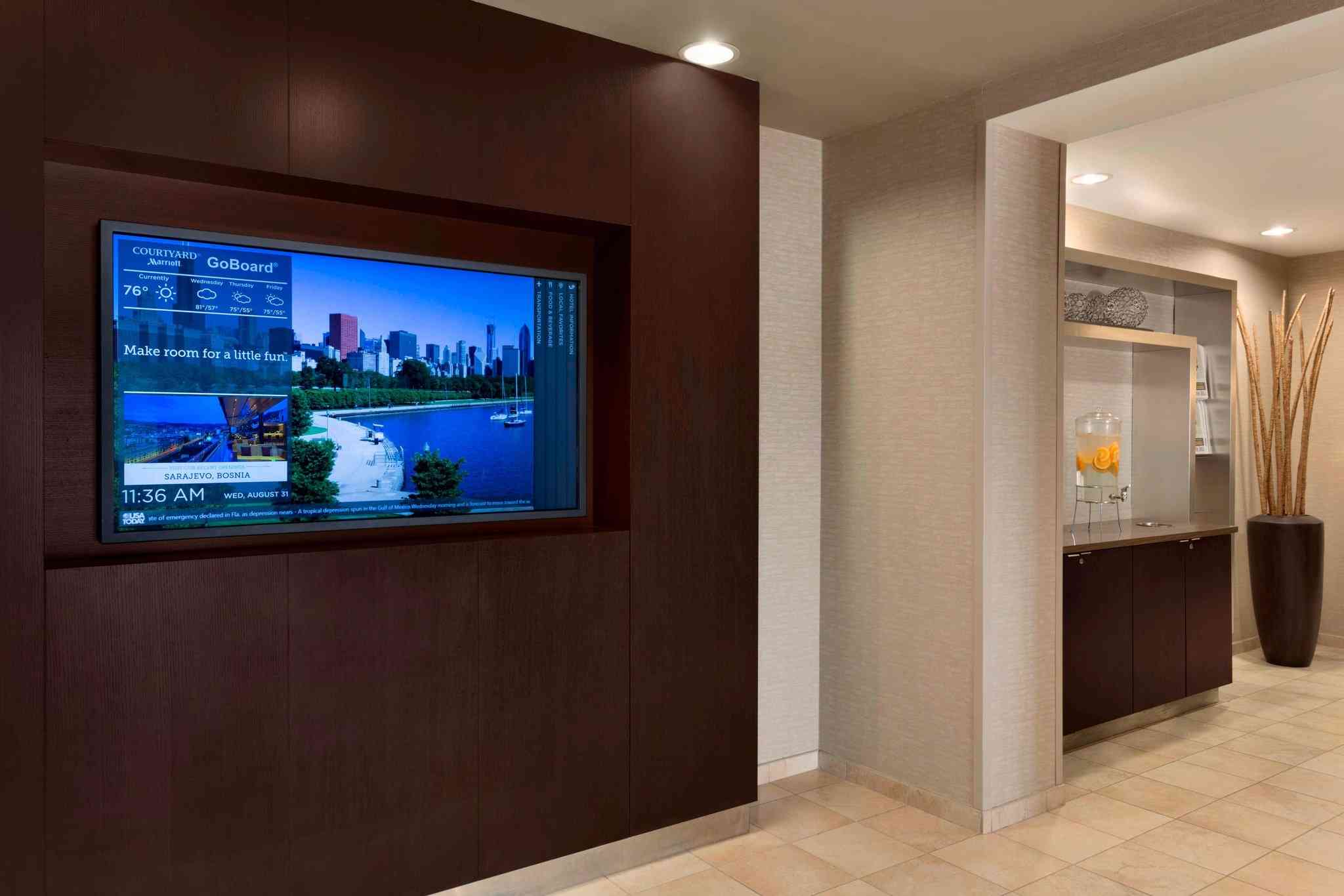 Courtyard by Marriott Bloomington Normal em Normal, IL