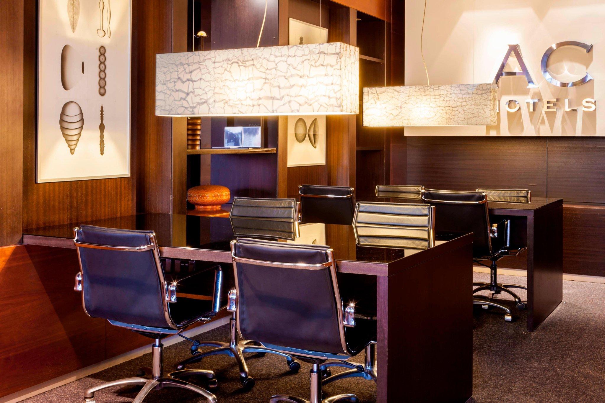 AC Hotel Sevilla Forum image