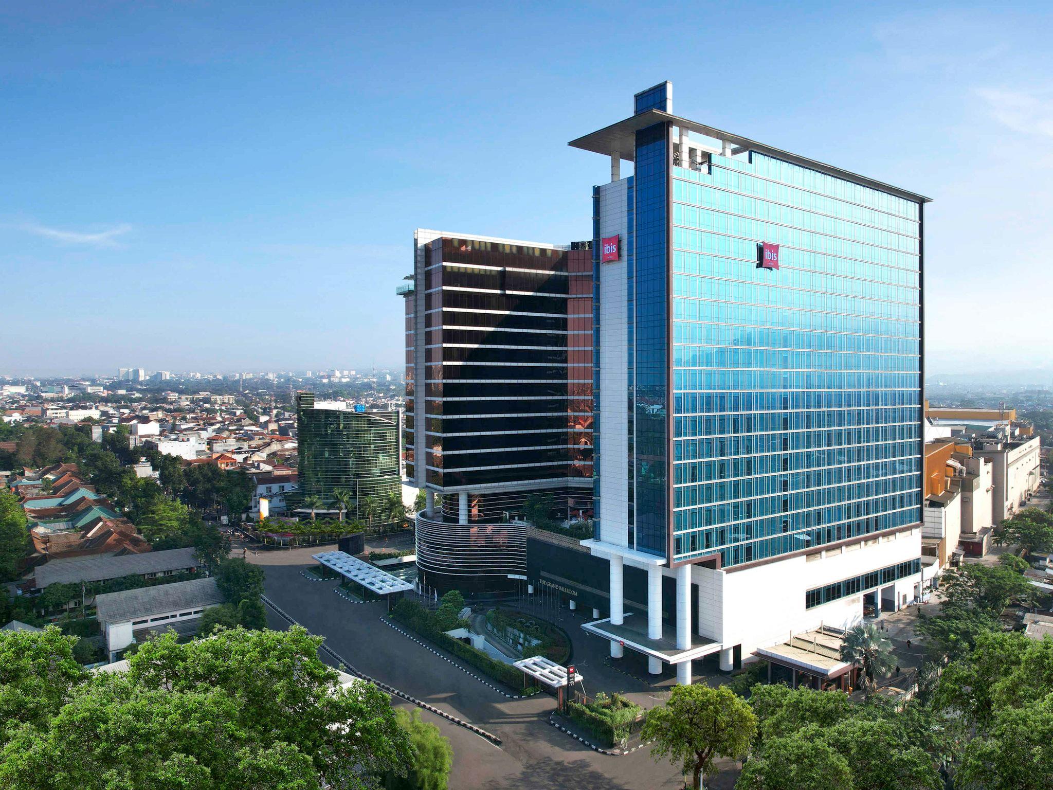 Ibis Bandung Trans Studio image