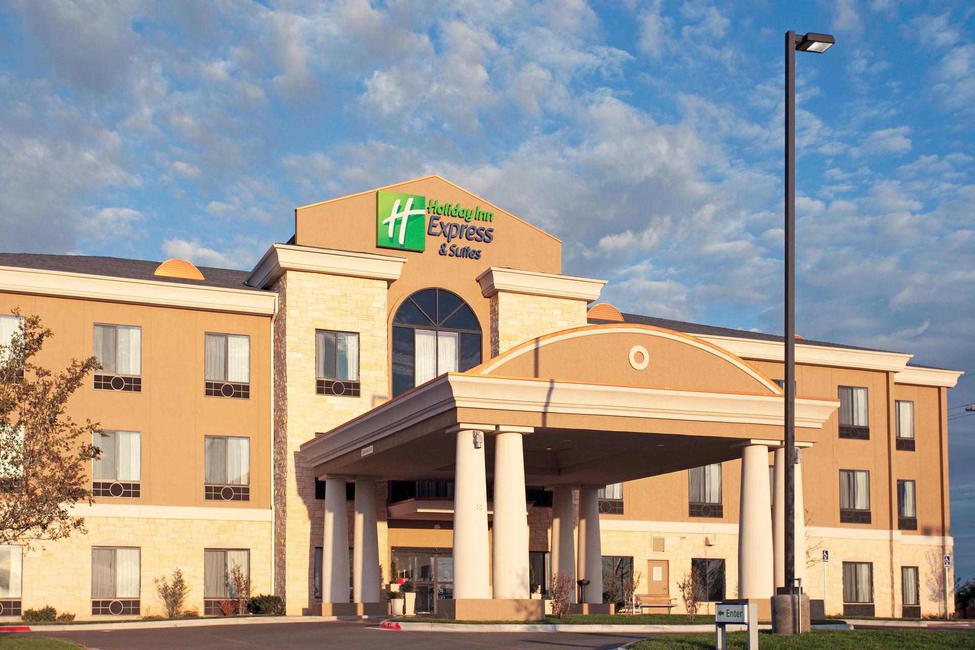 Holiday Inn Express Hotel & Suites Amarillo South в Амарилло, TX