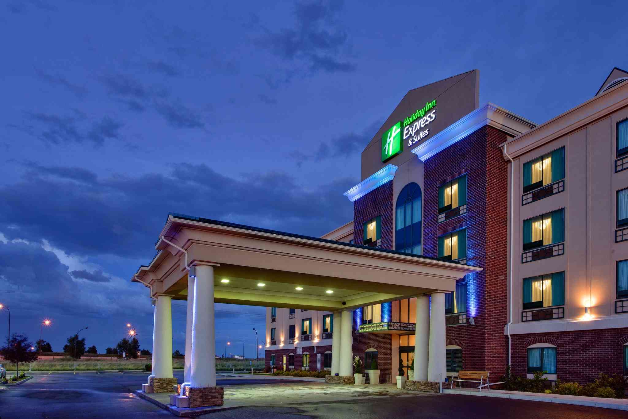 Holiday Inn Express Hotel & Suites Medicine Hat Transcanada Hwy 1 i Medicinhatt, AB