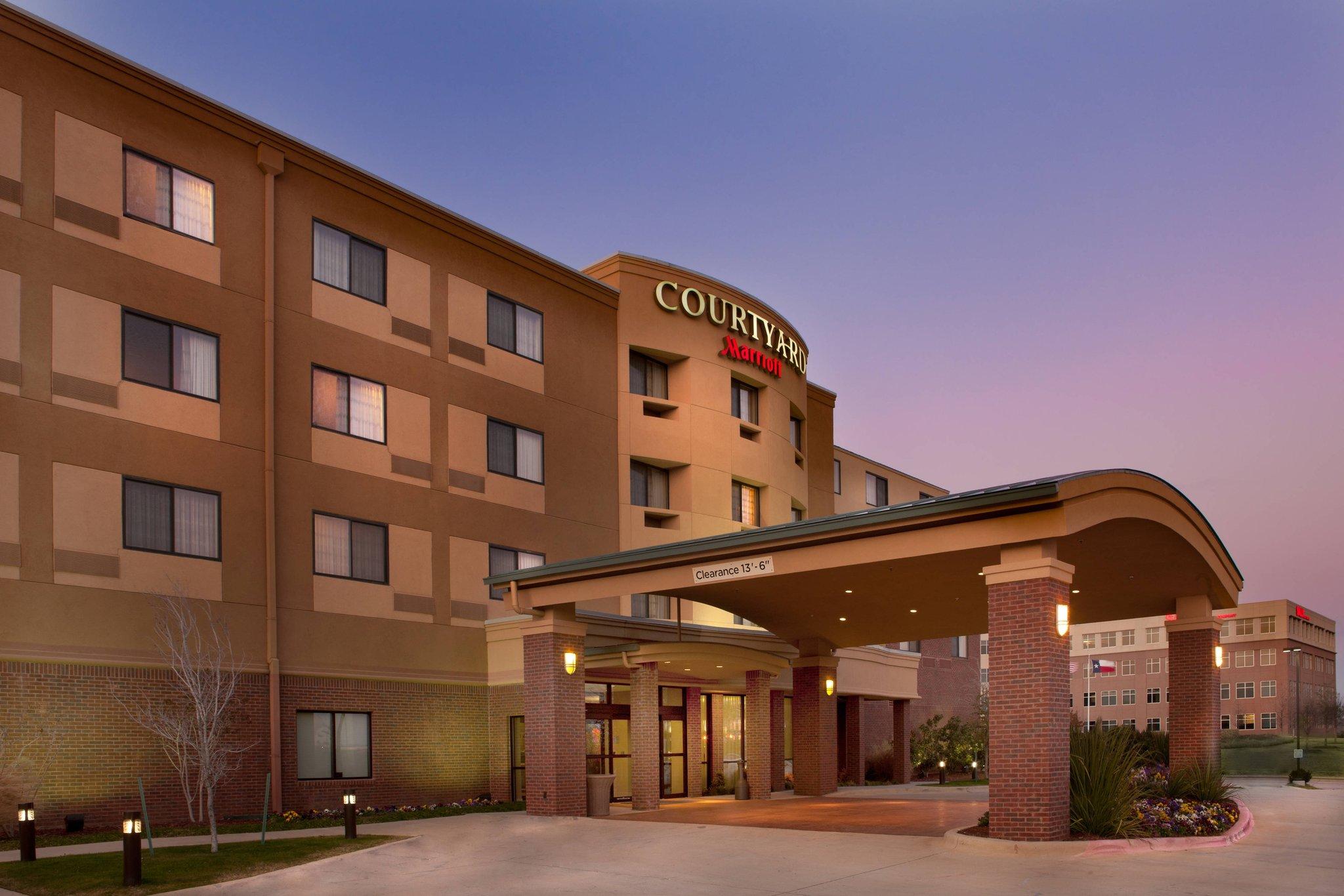 Courtyard by Marriott Denton image