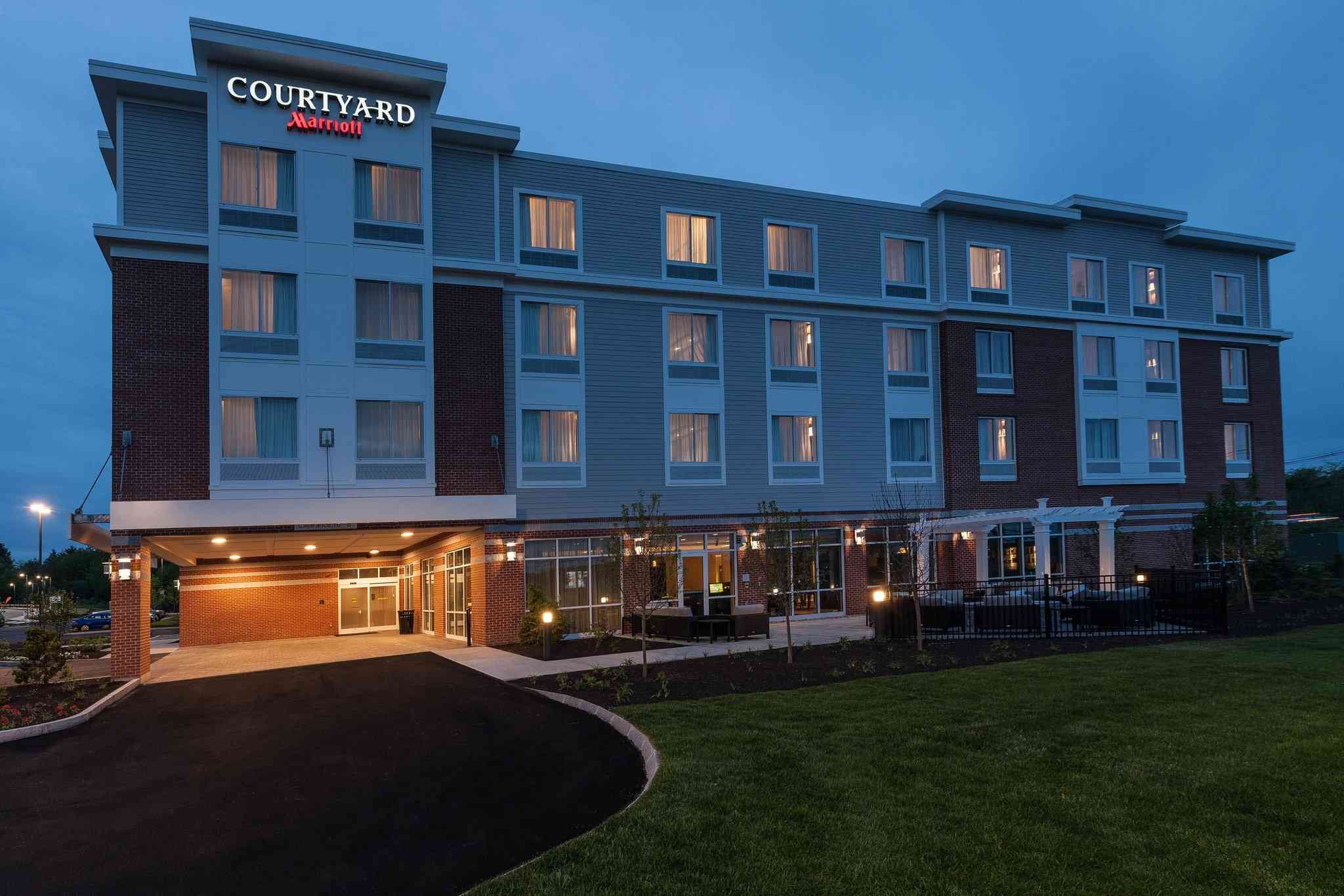 Courtyard by Marriott Boston Littleton a Littleton, MA