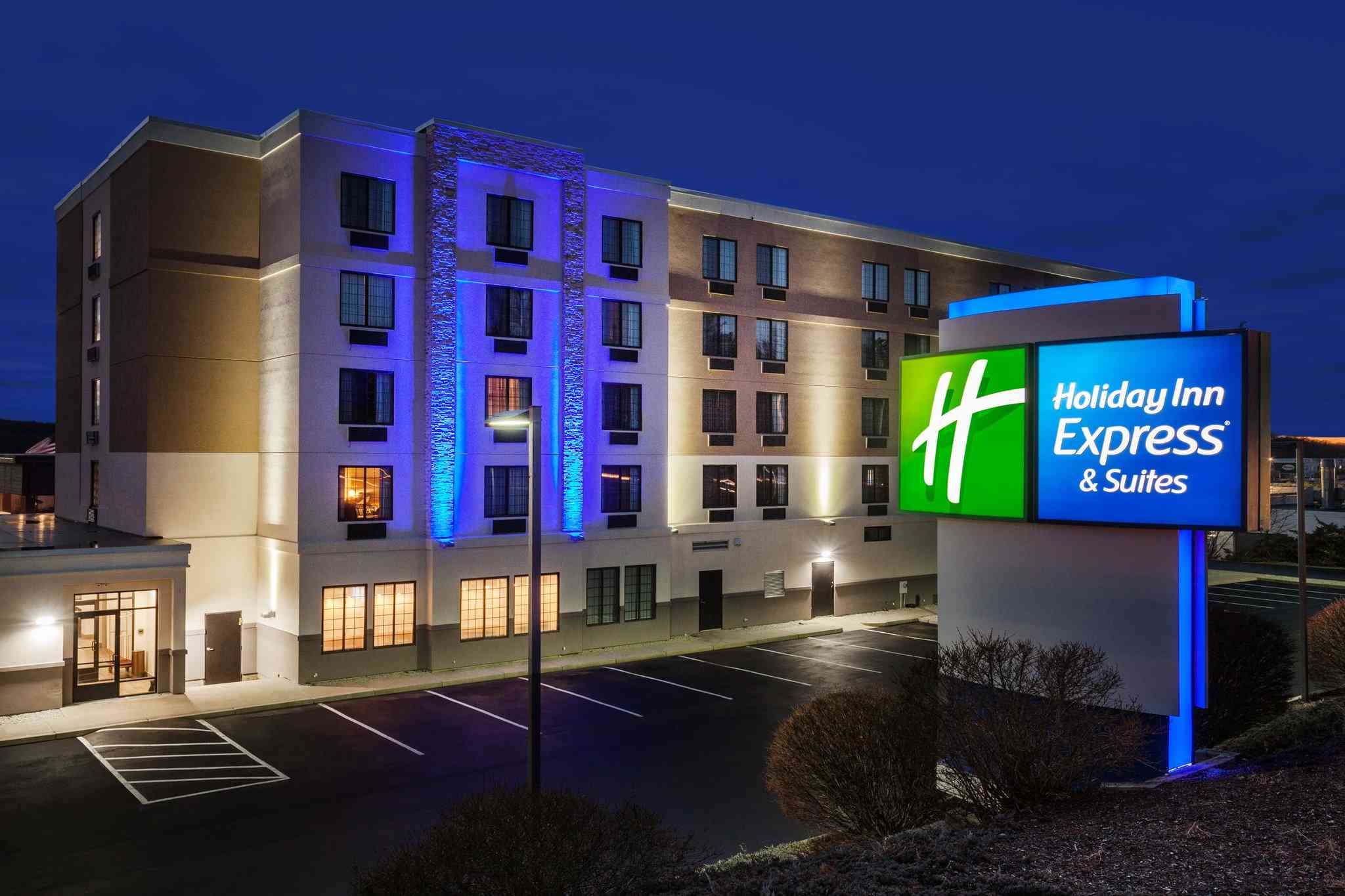 Holiday Inn Express Hotel & Suites Providence-Woonsocket a Presa Woon, RI