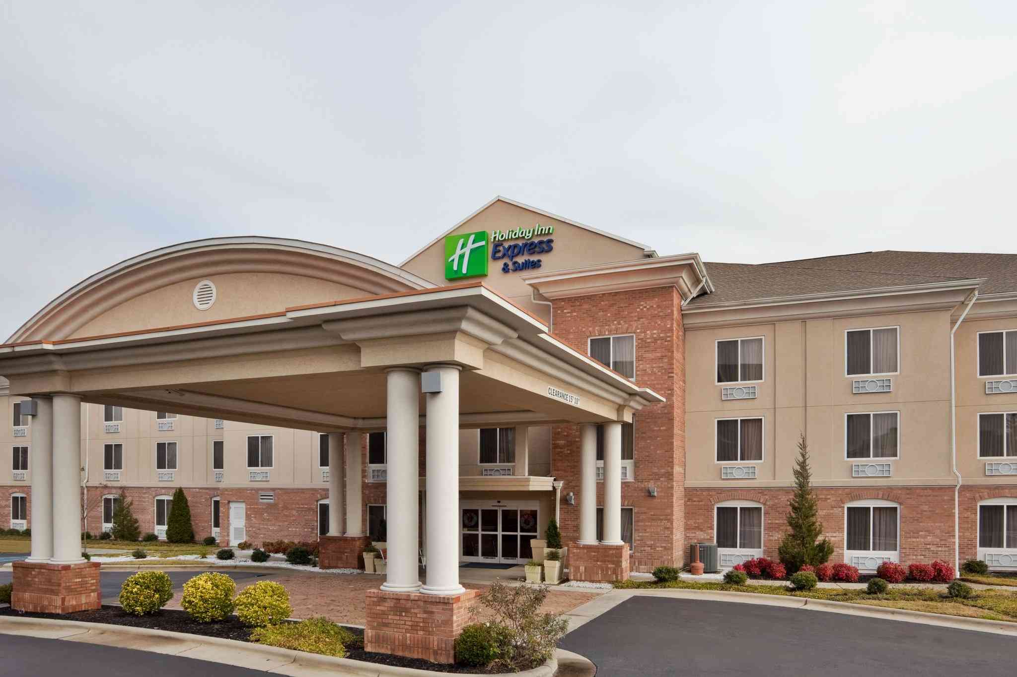 Holiday Inn Express & Suites High Point South в Арчдейл, NC