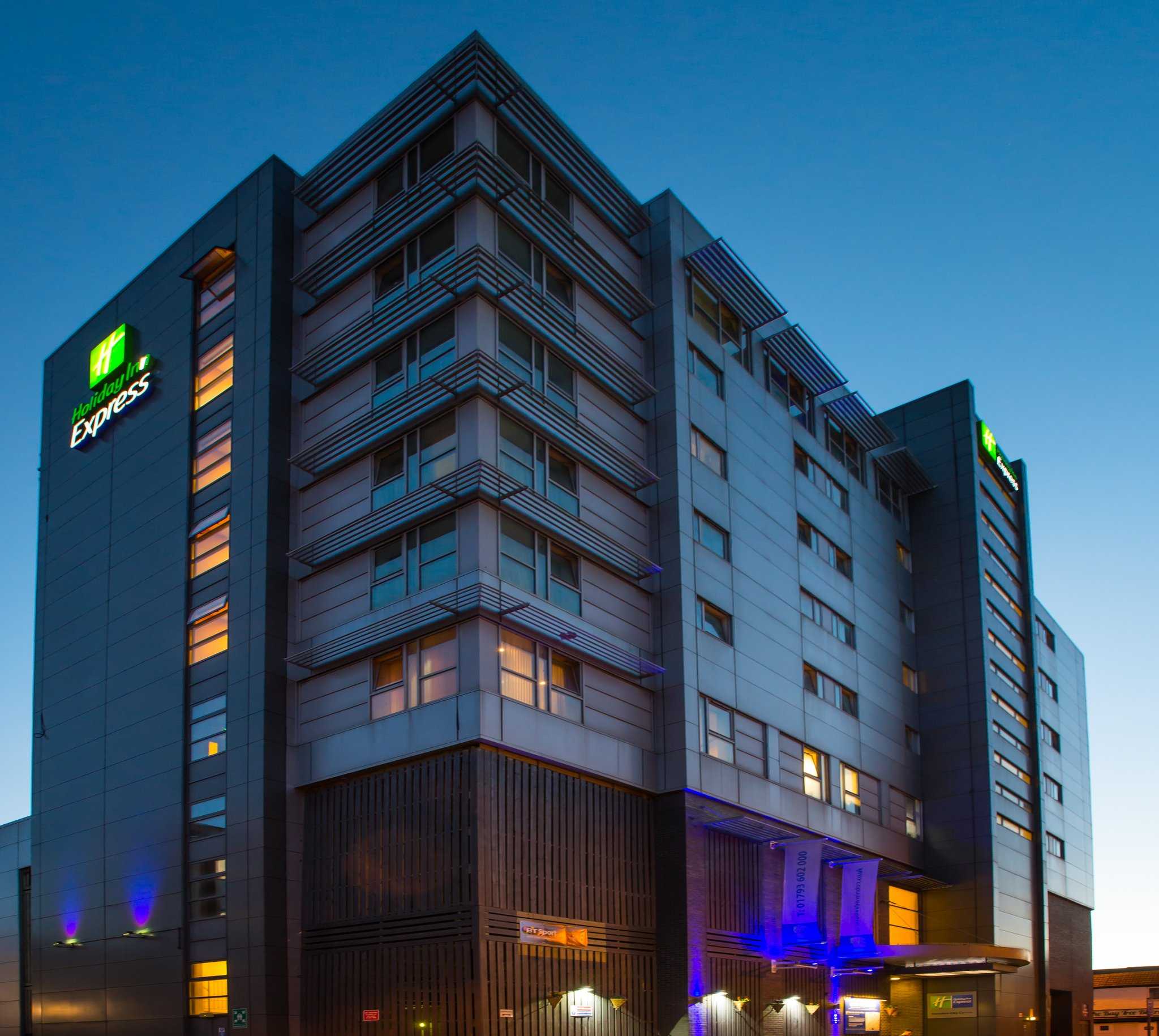 Holiday Inn Express Swindon City Centre a Swindon, GB1